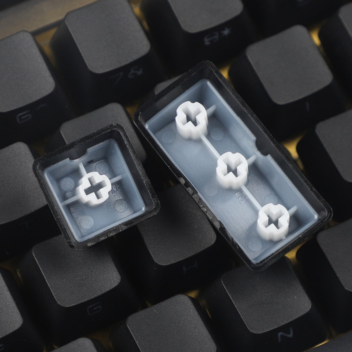 YMDK White Black SideLit 134 Keycaps(Double Shot OEM Profile/108 TKL 61 65% NJ80 NCR80 84 96 Using)