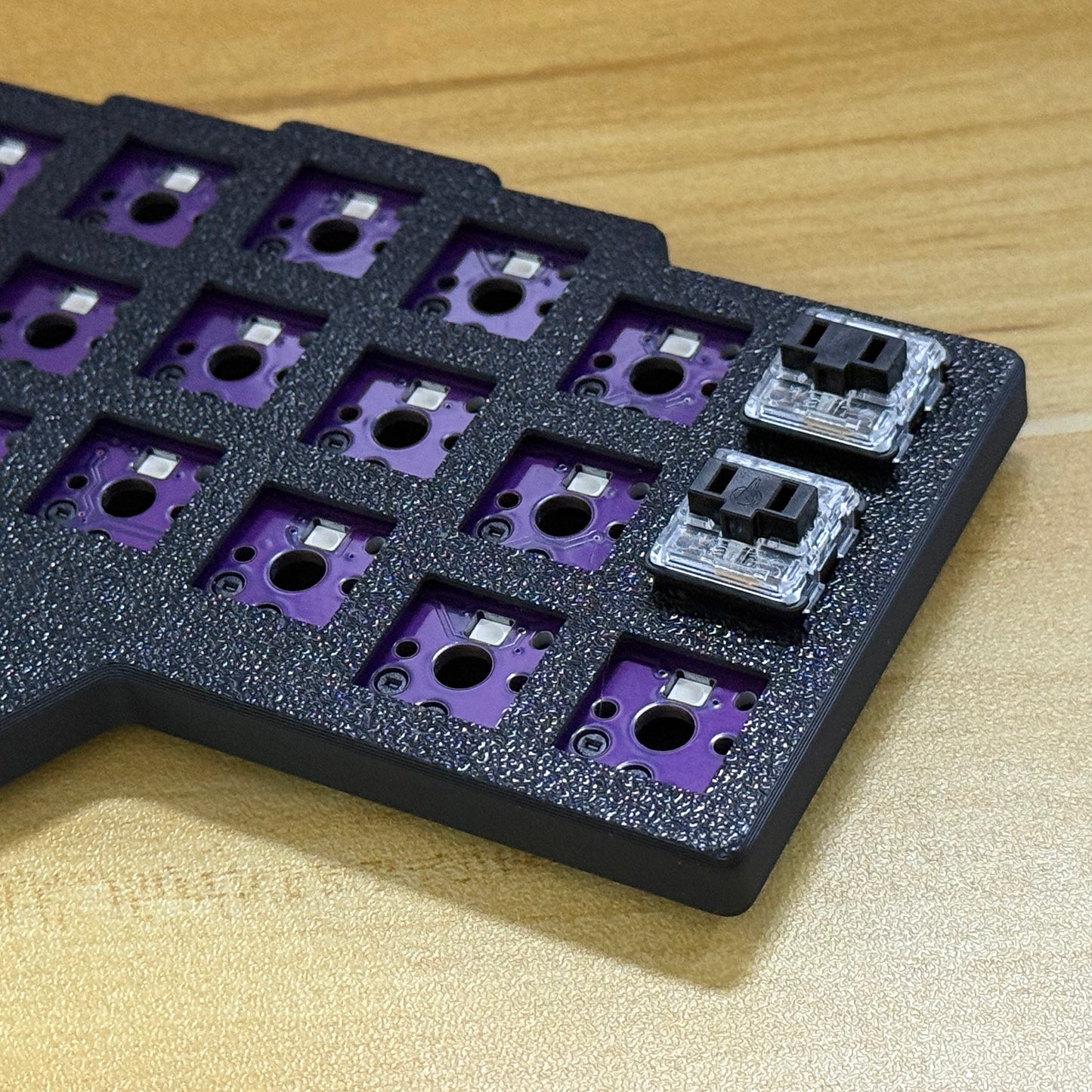 YMDK Low Profile Wired Split Chocolate Keyboard Corne V4.1 Ergonomic 46 Keys Hotswappable 40% Layout 3D Print case RGB Vial Keyboard Kit(Included Switch)