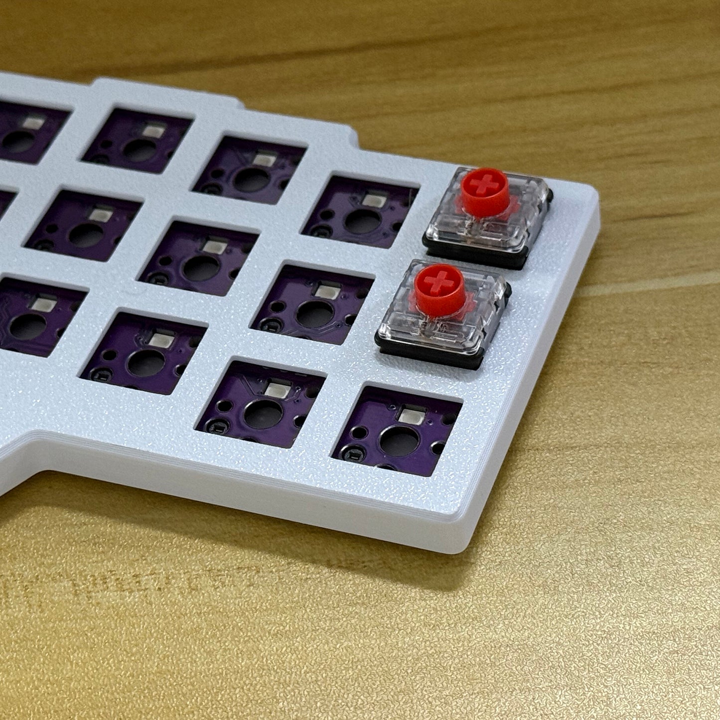 YMDK Low Profile Wired Split Chocolate Keyboard Corne V4.1 Ergonomic 46 Keys Hotswappable 40% Layout 3D Print case RGB Vial Keyboard Kit(Included Switch)