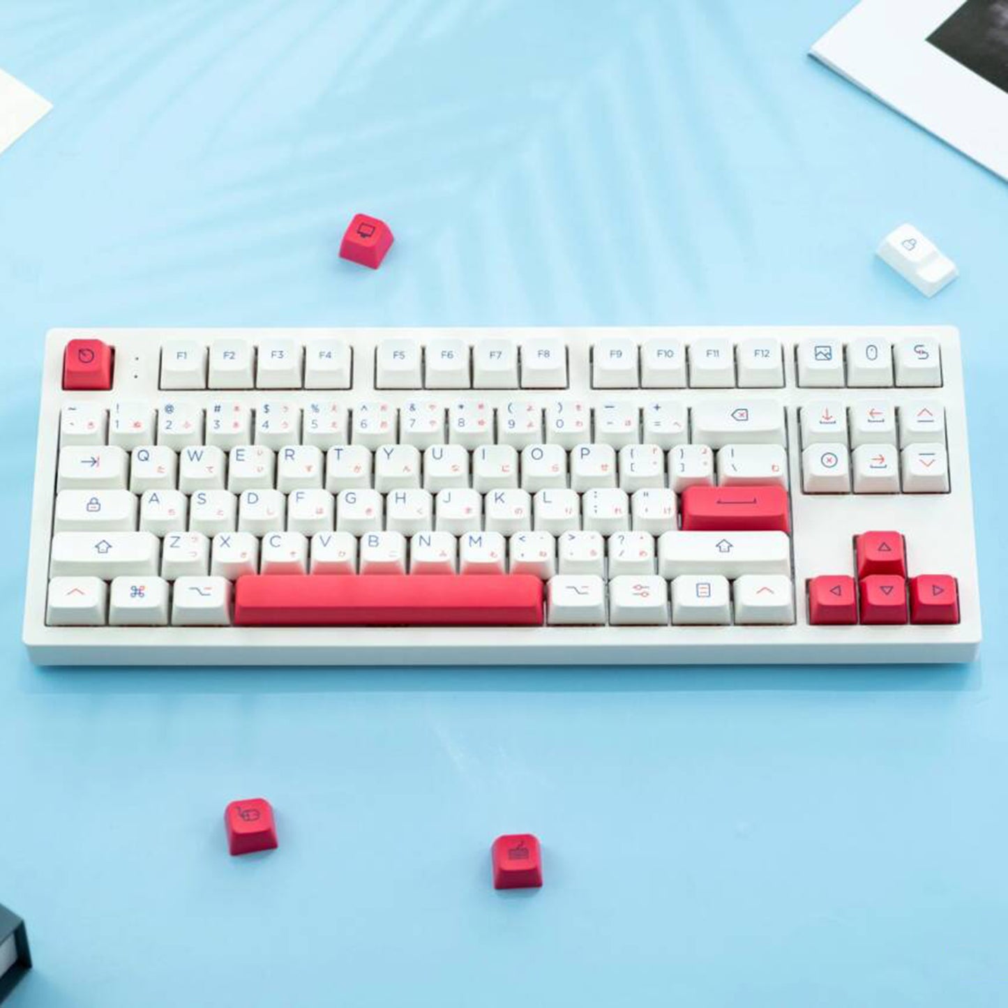 YMDK Red and Blue Color Keycaps 142 Keys MDA Profile PBT Dye Sublimation for mechanical keyboard