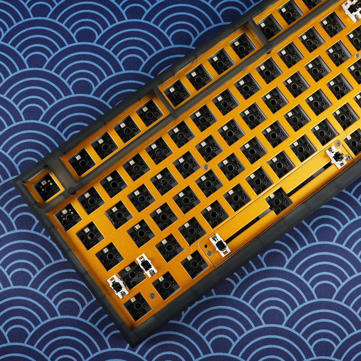 GK980 Plastic Triple-Mode 4 Knobs Gasket RGB Hot Swappable Macro Programmable Bluetooth Wired 2.4G Mechanical Keyboard  Kit