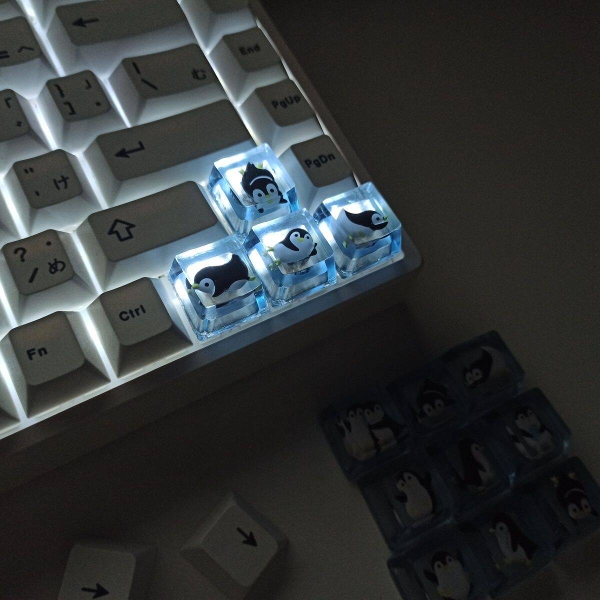 YMDK Penguin Personalized Keycaps Direction Keys Cute Translucent Resin Handmade Custom for Mechanical Keyboard