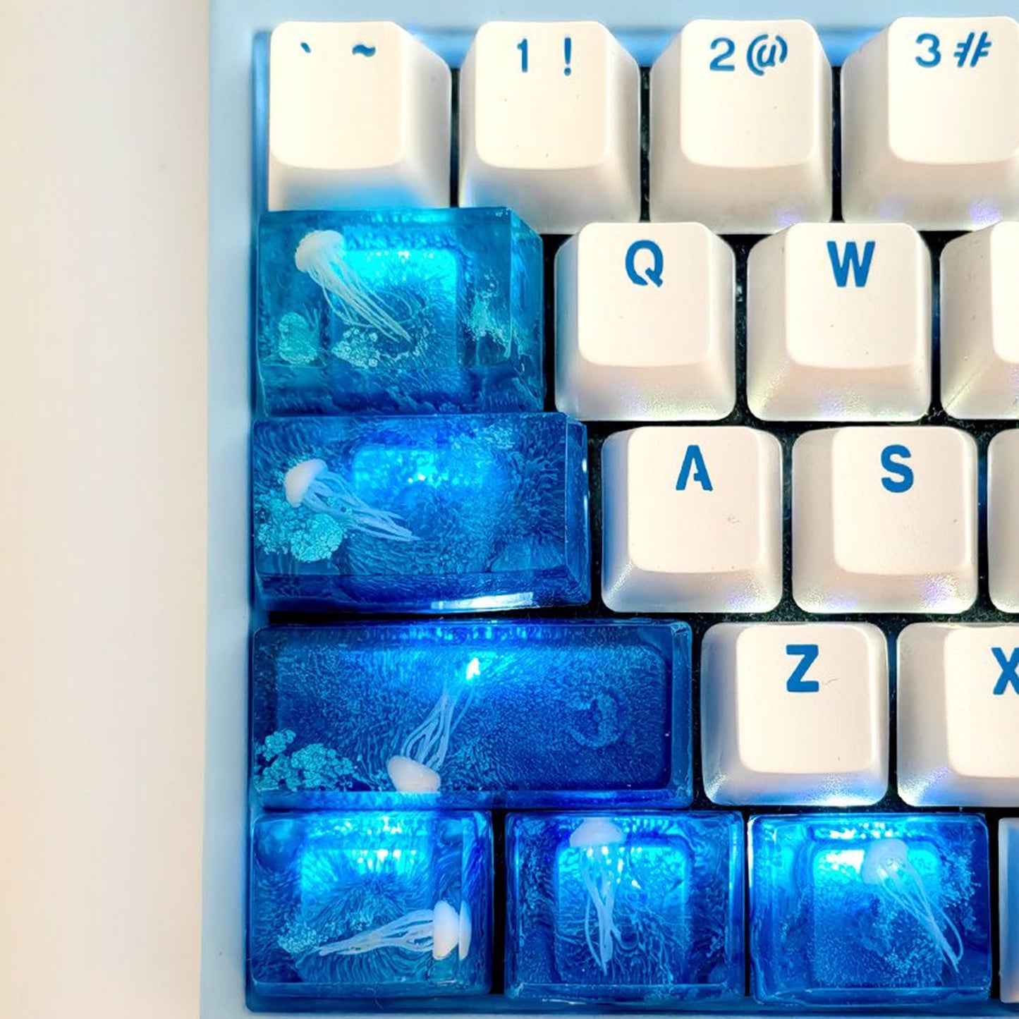 YMDK Coral Jellyfish Personality Keycaps Blue Ocean Translucent Key Caps Handmade Resin Keycap for MX Mechanical Keyboard