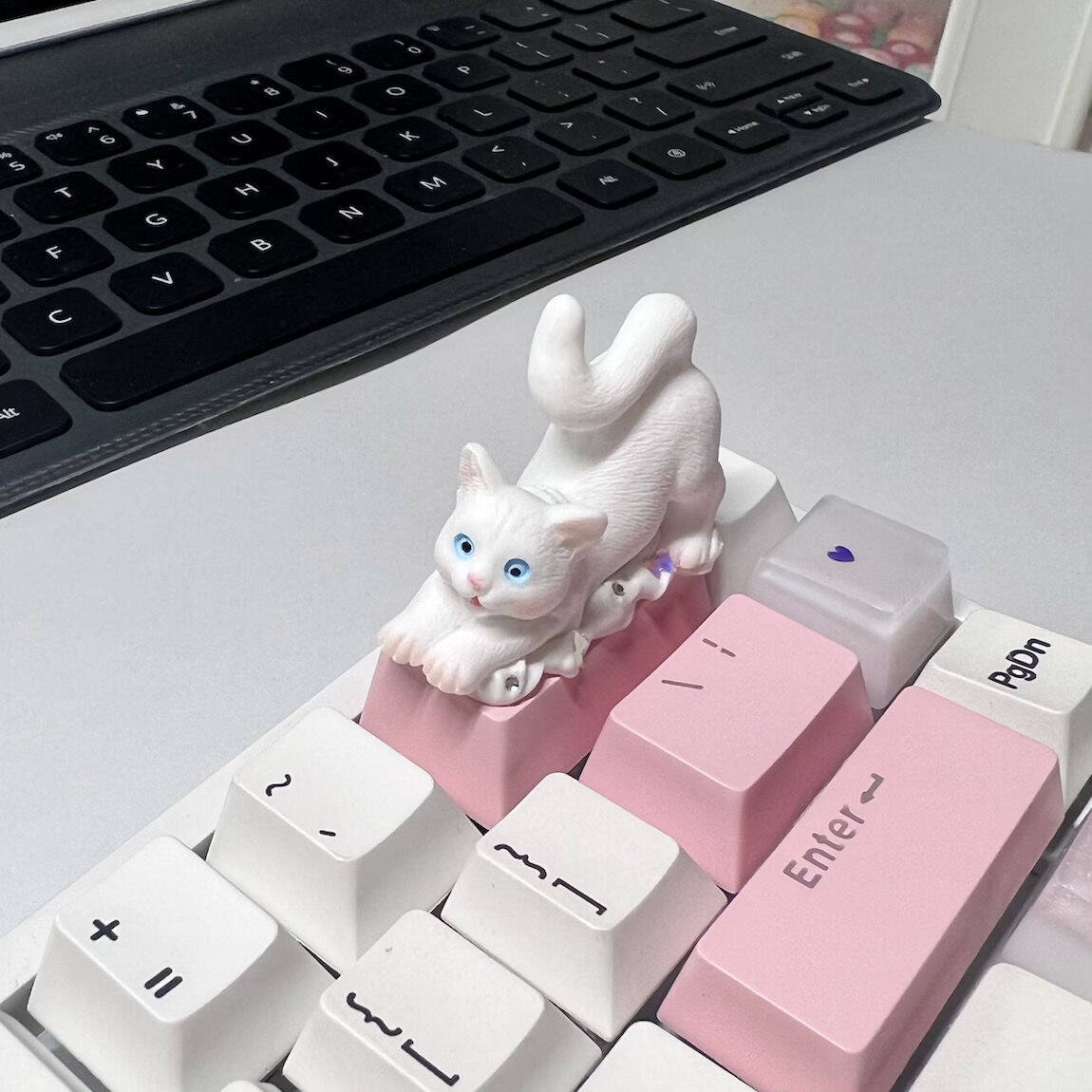 YMDK Cute Cat Personalized Backspace Supplement Key Keycap 2U Three-dimensional OEM Profile Resin Key Cap for MX Mechanical Keyboard