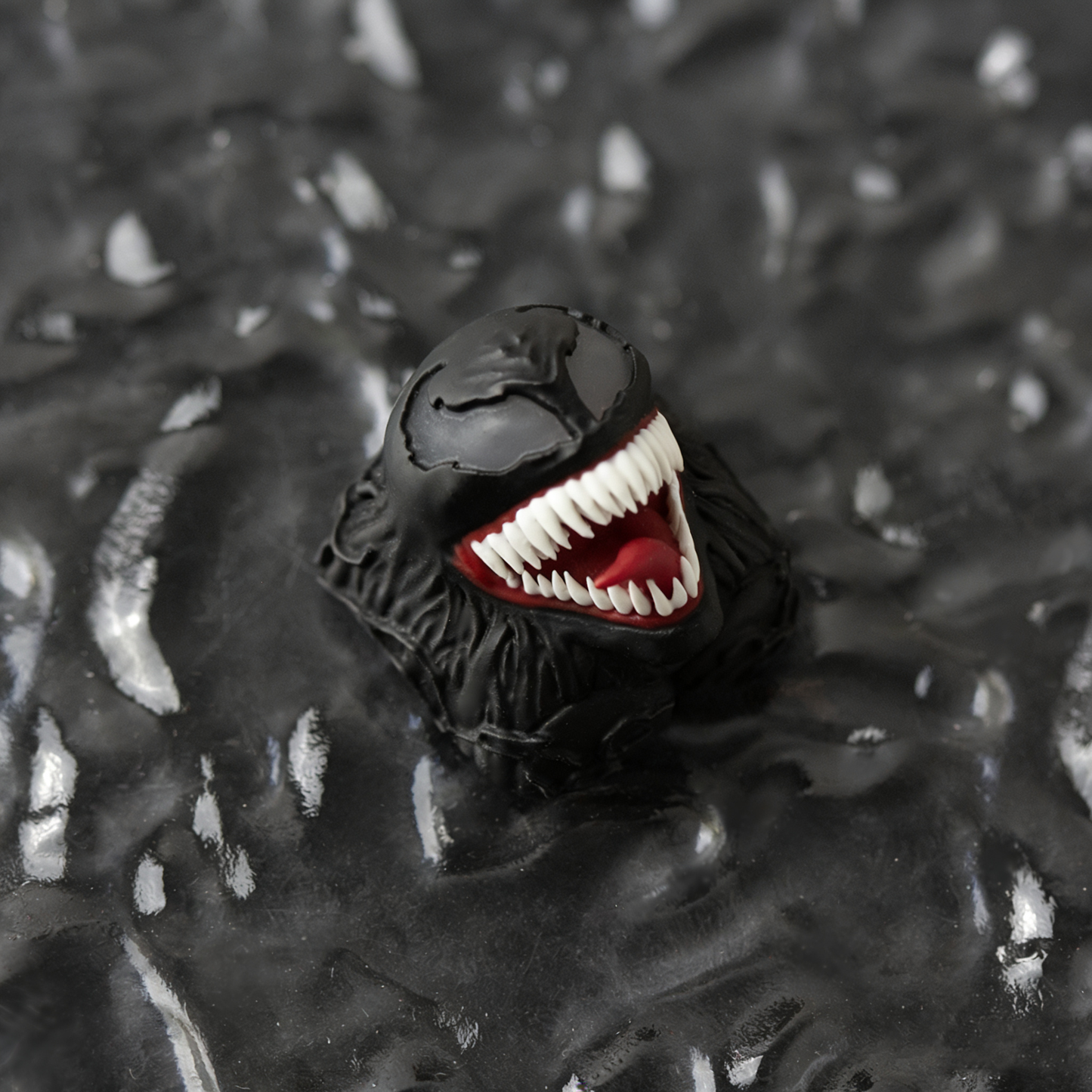 YMDK Gaming Theme Mask Personalized Keycaps Cool Shine Through Creative Resin Keycaps for MX mechanical keyboards