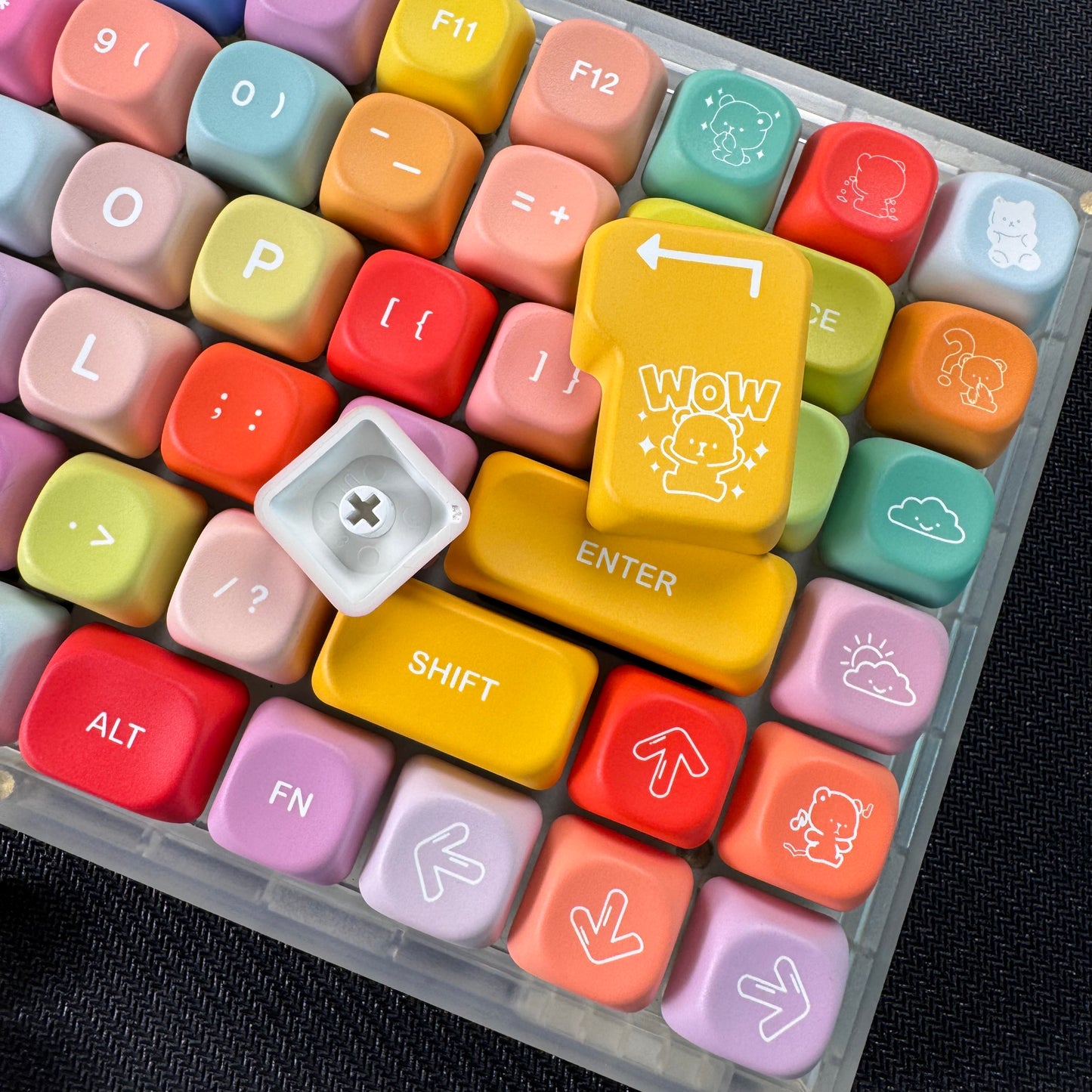 YMDK 134 Keys Color Gummy Cute Bear Theme MOA Profile PBT Material Dye Sublimation Top Print Keycaps for 61/68/84/87/98/104/108 MX Mechanical Keyboard