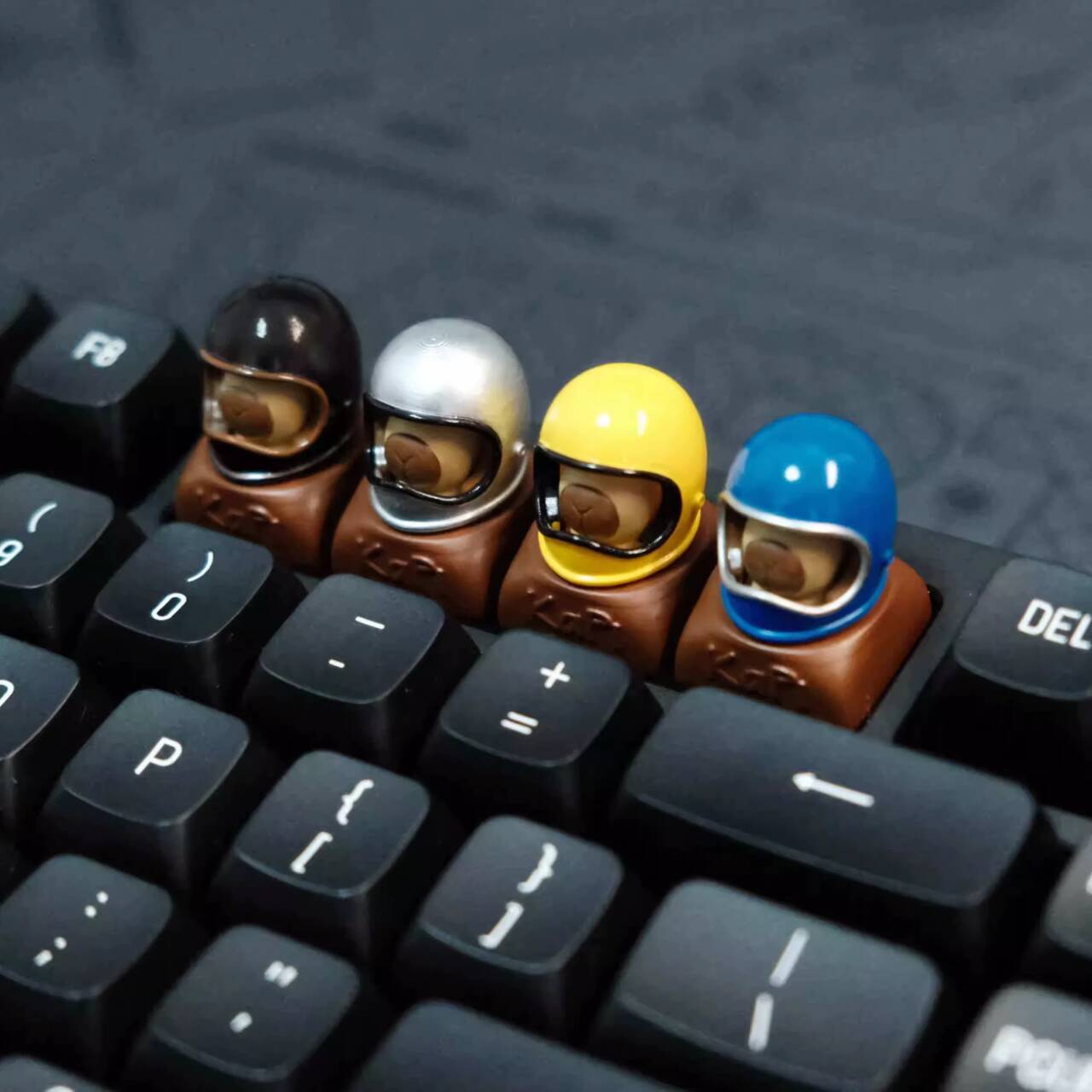 YMDK Helmet Pig Pig Personalized Keycaps Magnetic Cute Key Caps Creative Decompression Keycap for MX Mechanical Keyboard