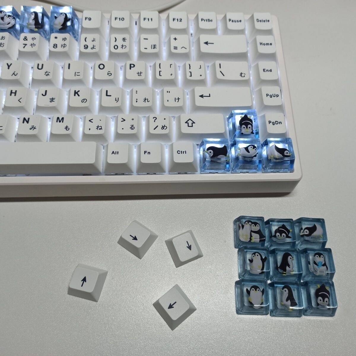 YMDK Penguin Personalized Keycaps Direction Keys Cute Translucent Resin Handmade Custom for Mechanical Keyboard