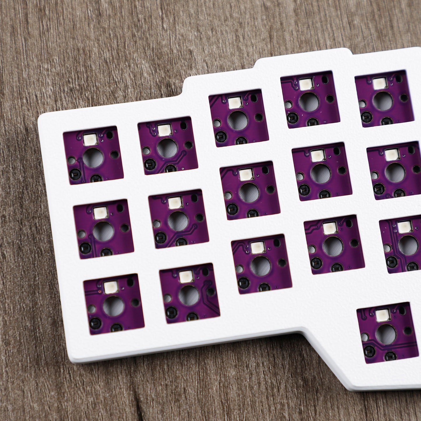 YMDK Low Profile Split Chocolate Keyboard Corne V4.1 Ergonomic 46 Keys Hotswappable 40% Layout 3D Print case RGB Vial Keyboard Kit
