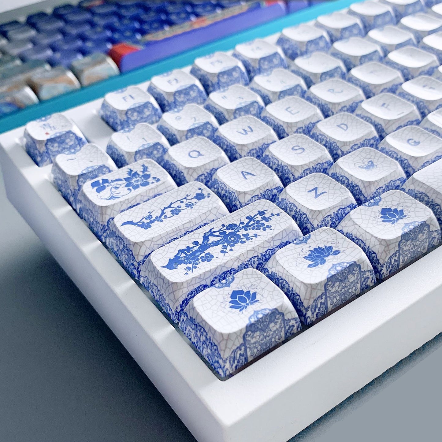 YMDK 138 Keys Blue and White Porcelain Theme Keycaps ZDA Profile Sublimated Mirror Ceramic Feel Keycap for 61/68/87/98/104/108 MX Mechanical Keyboard