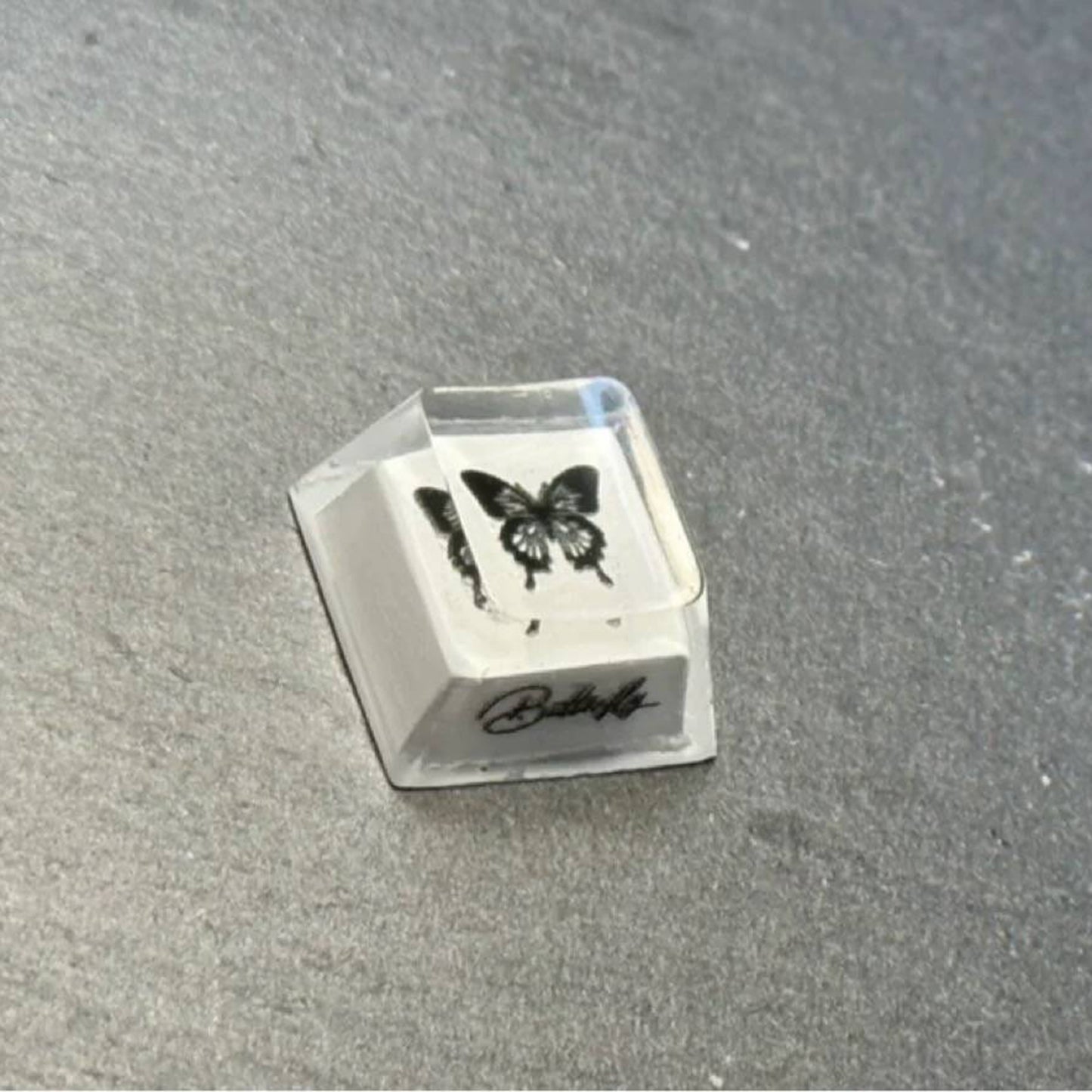 YMDK Butterfly Personality Keycaps Creative Novel Trendy Keycap Homemade Resin Keycaps for MX Mechanical Keyboard
