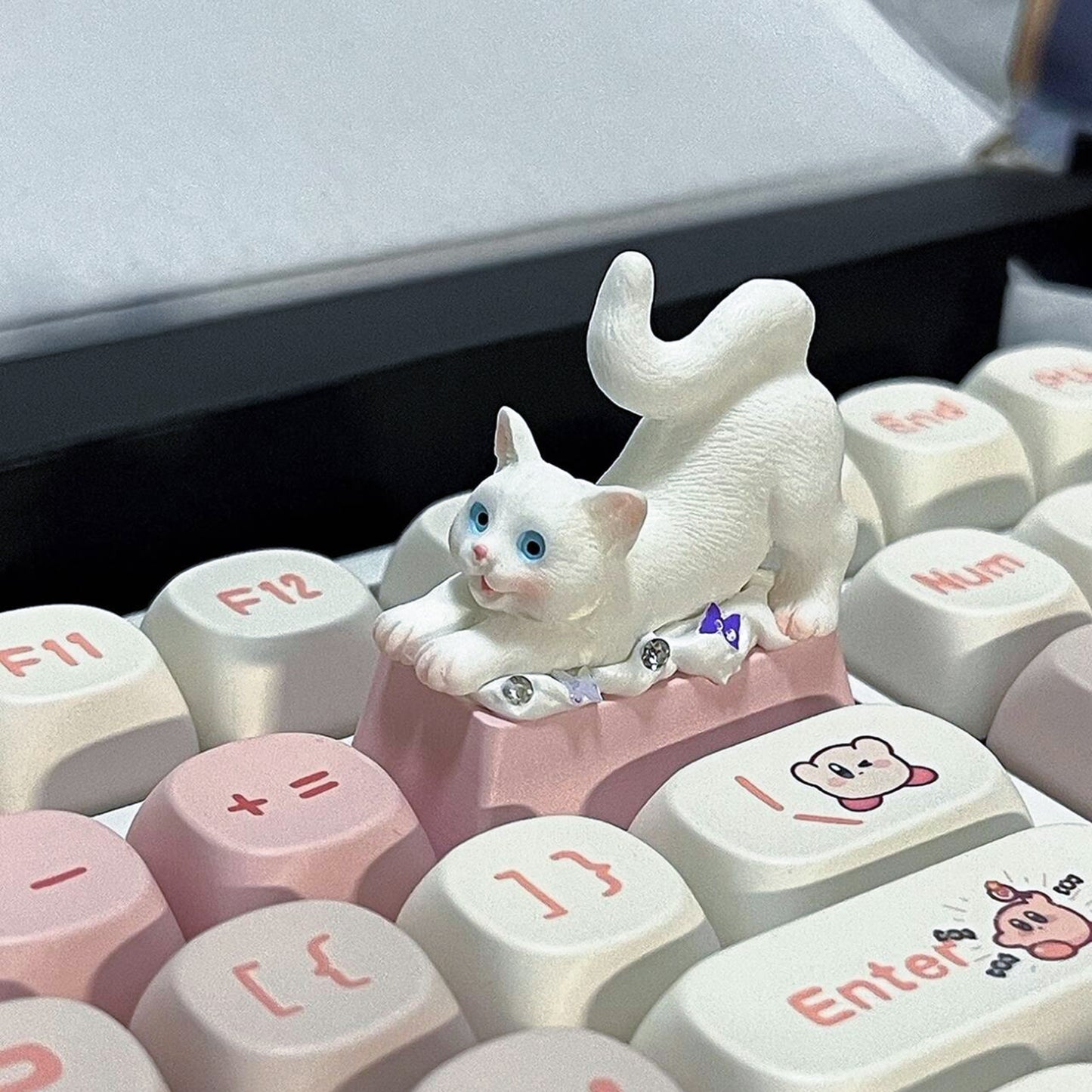 YMDK Cute Cat Personalized Backspace Supplement Key Keycap 2U Three-dimensional OEM Profile Resin Key Cap for MX Mechanical Keyboard