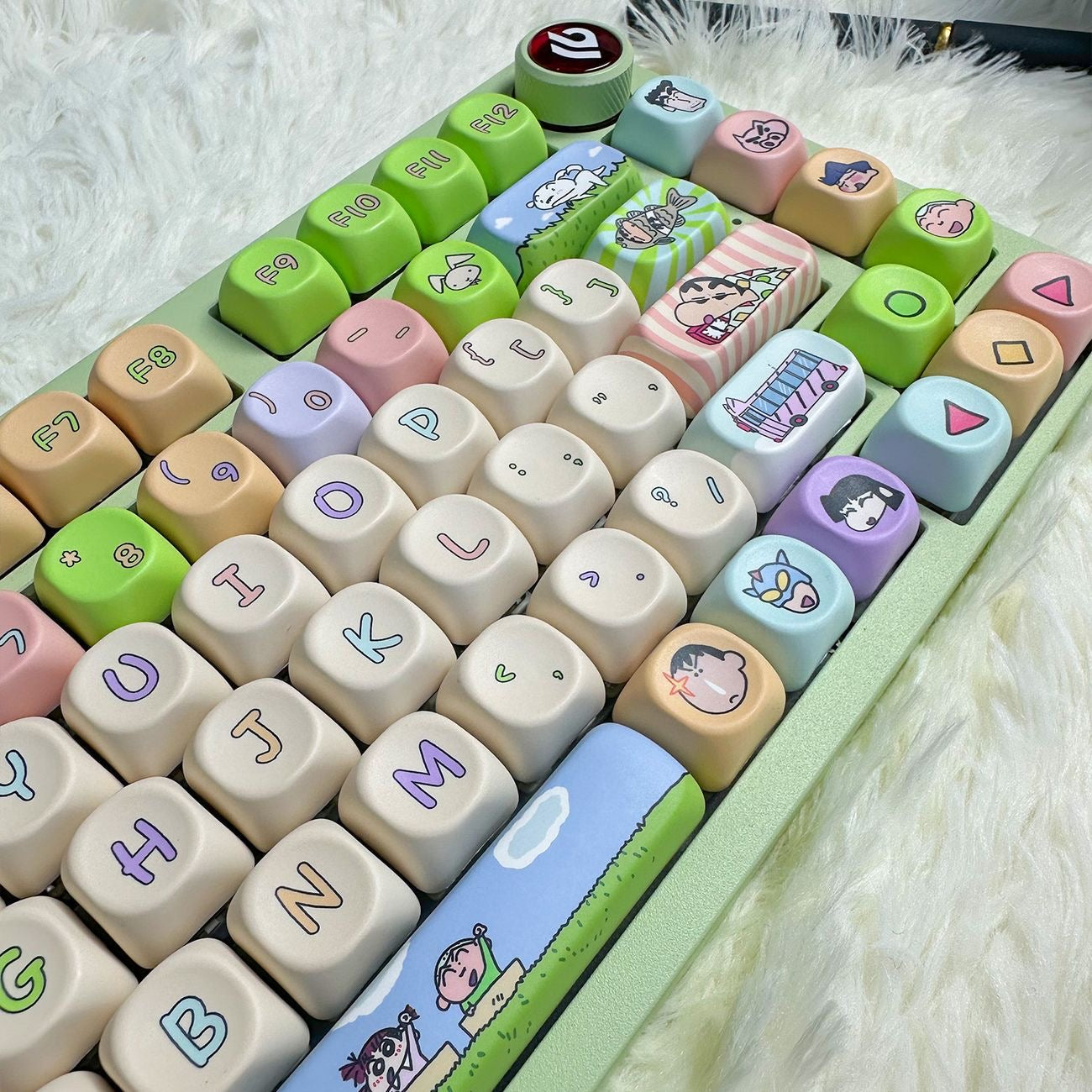 YMDK Crayon Cute Cartoon Anime Naughty 118keys Keycap MOA Profile 5 Sides Dye Sub PBT High-value Keycaps for 61/68/75/87/96/100/104/108 MX Mechanical Keyboard