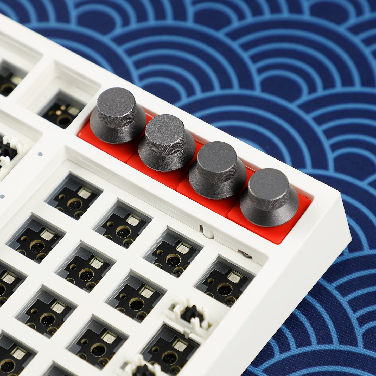 GK980 Plastic Triple-Mode 4 Knobs Gasket RGB Hot Swappable Macro Programmable Bluetooth Wired 2.4G Mechanical Keyboard  Kit