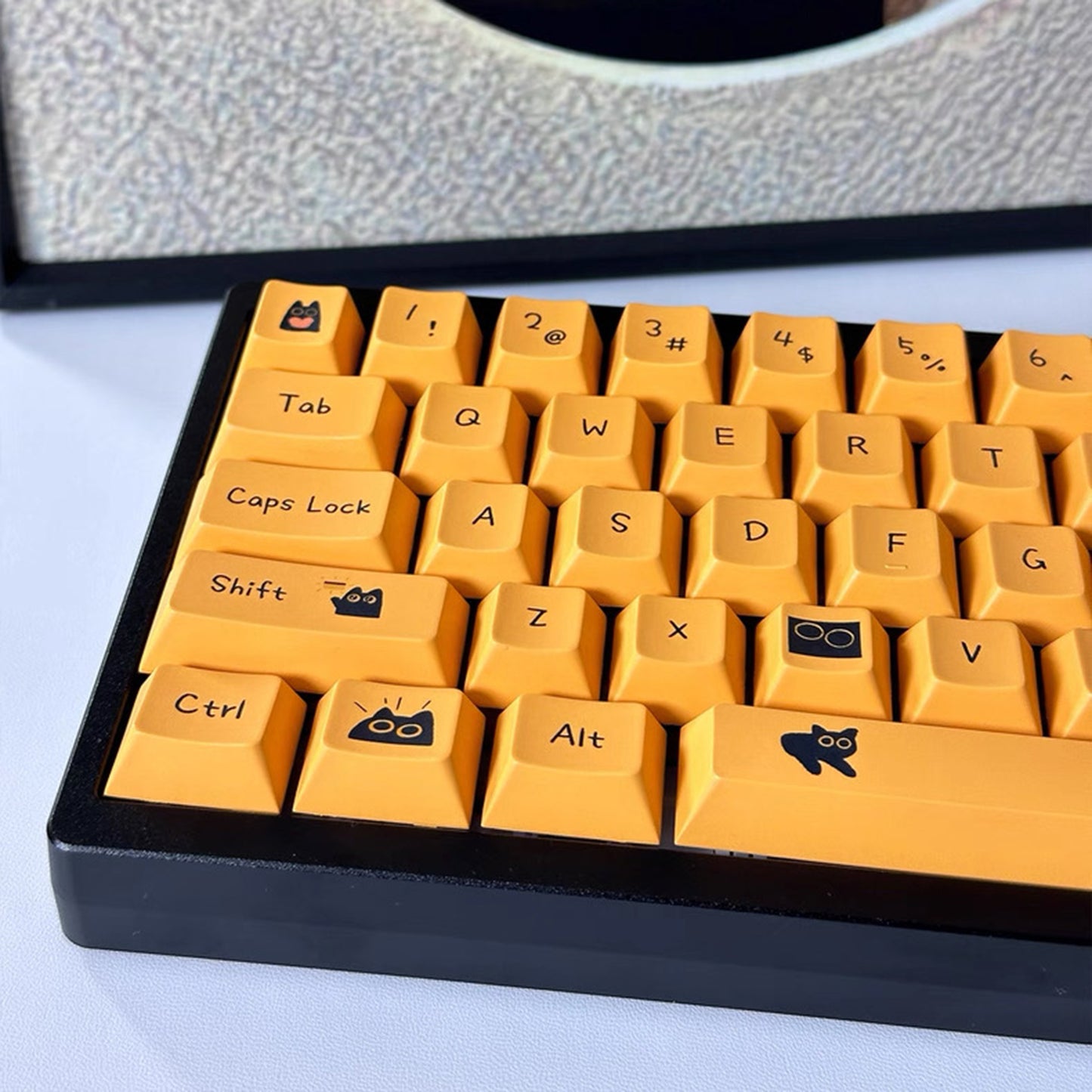 YMDK Orange Cat and Black Cat Theme 124 keys Cherry Profile Keycaps Dye Sub PBT Keycap for 65/75/87/98/100/104 MX Mechanical Keyboard