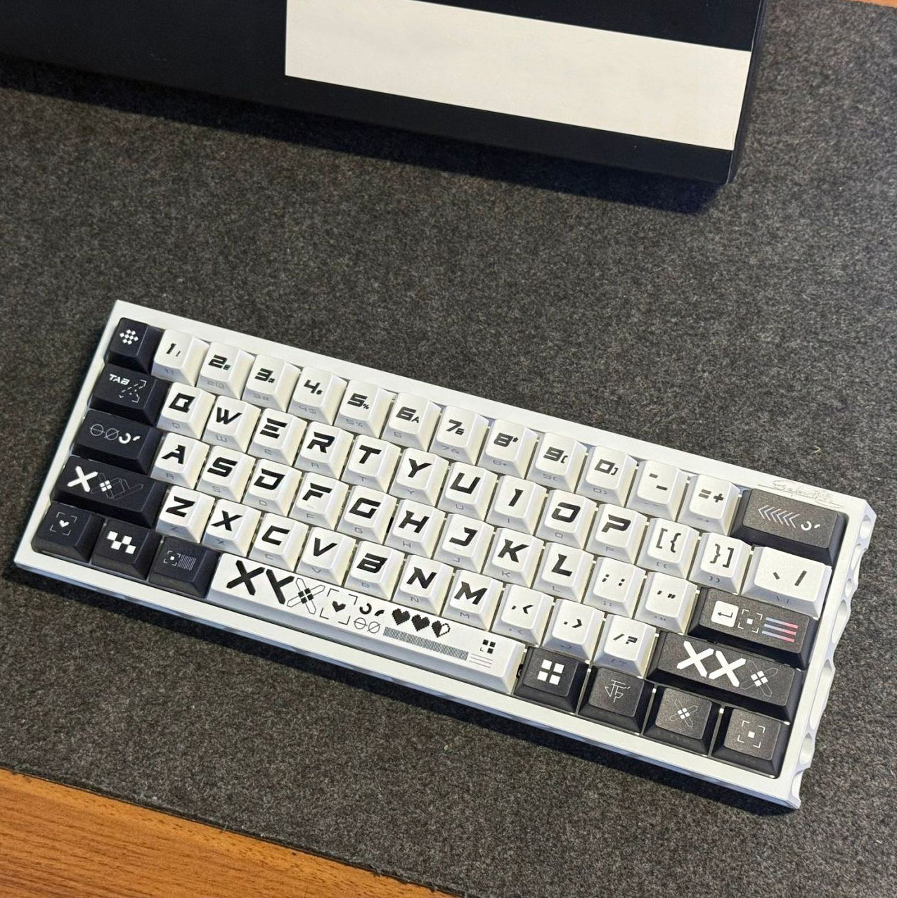 YMDK 125 Keys Black White Printing Cherry Profile Top Print Sidelit Dye Sub PBT Keycaps for 65/75/87/98/100/104 MX Mechanical Keyboard