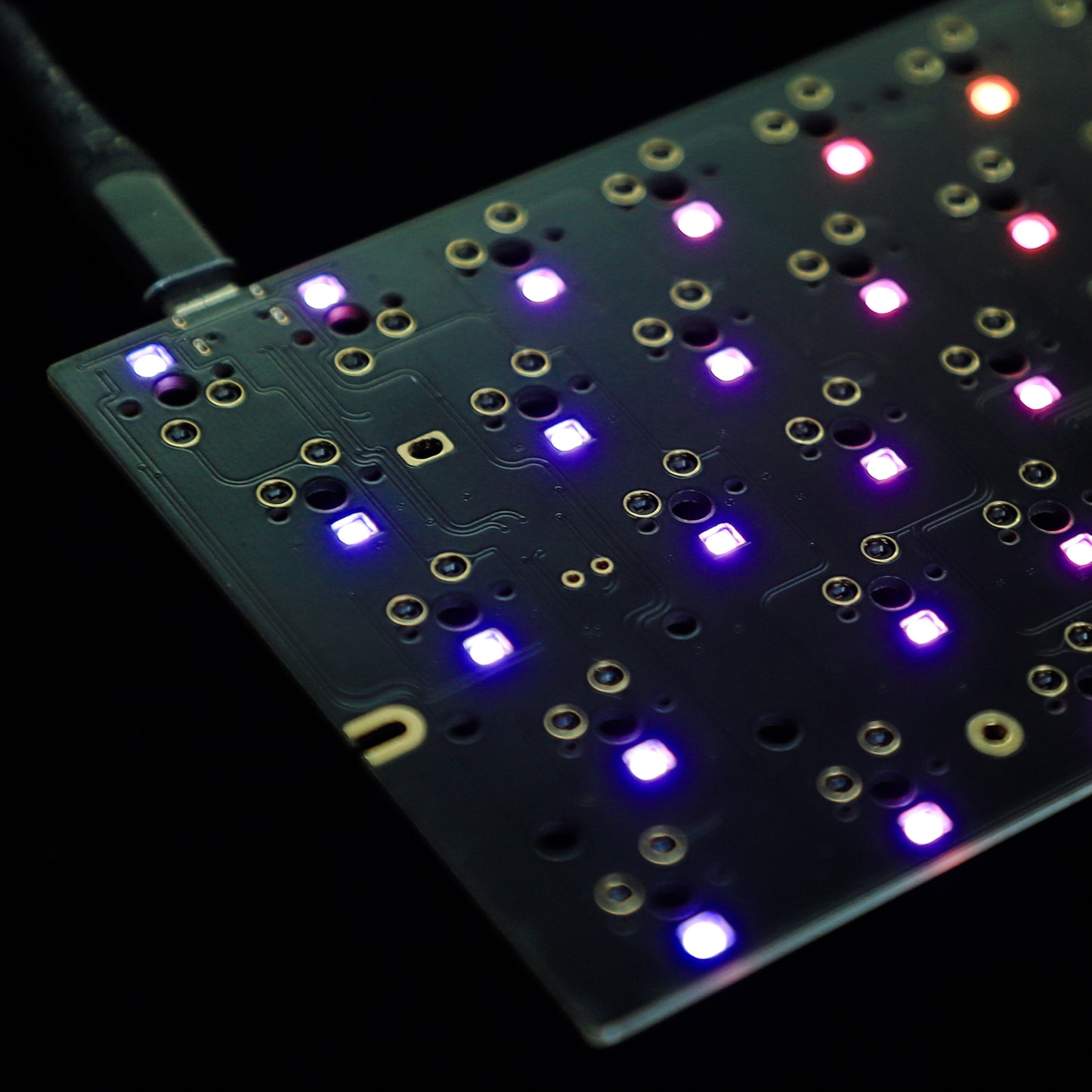 YMDK GH60 HHKB-style Tsangan Oni Hot Swappable Both Underglow Switch RGB VIA Programmable PCB Compatible with Tokyo 60