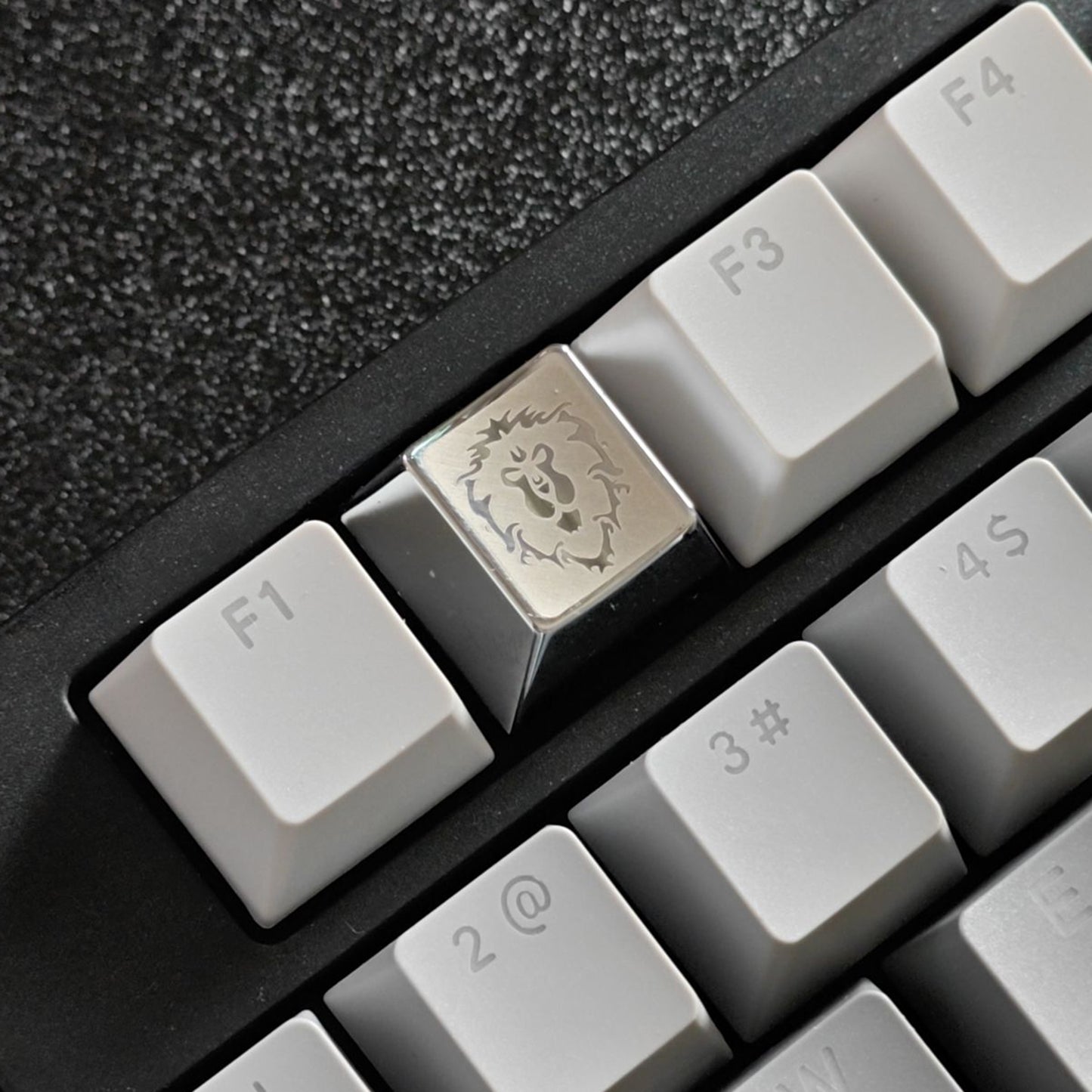 1pcs Metal Zinc Alloy Keycaps Silver Gold Electroplate Laser Engraving R4 Cherry Keycap for MX Mechanical Keyboard