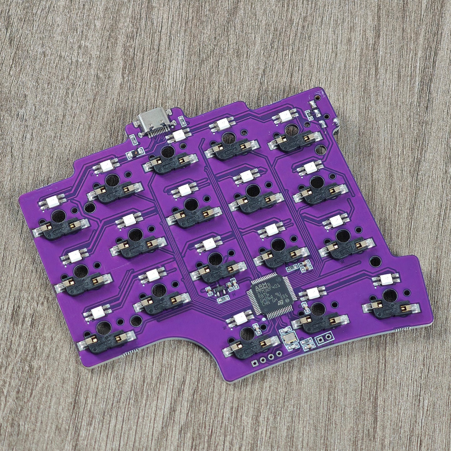 YMDK Split36 keys Ergonomics 40% Layout Hotswappable Mechanical Keyboard RGB QMK VIAL All key programmable Mini Keyboard Kit