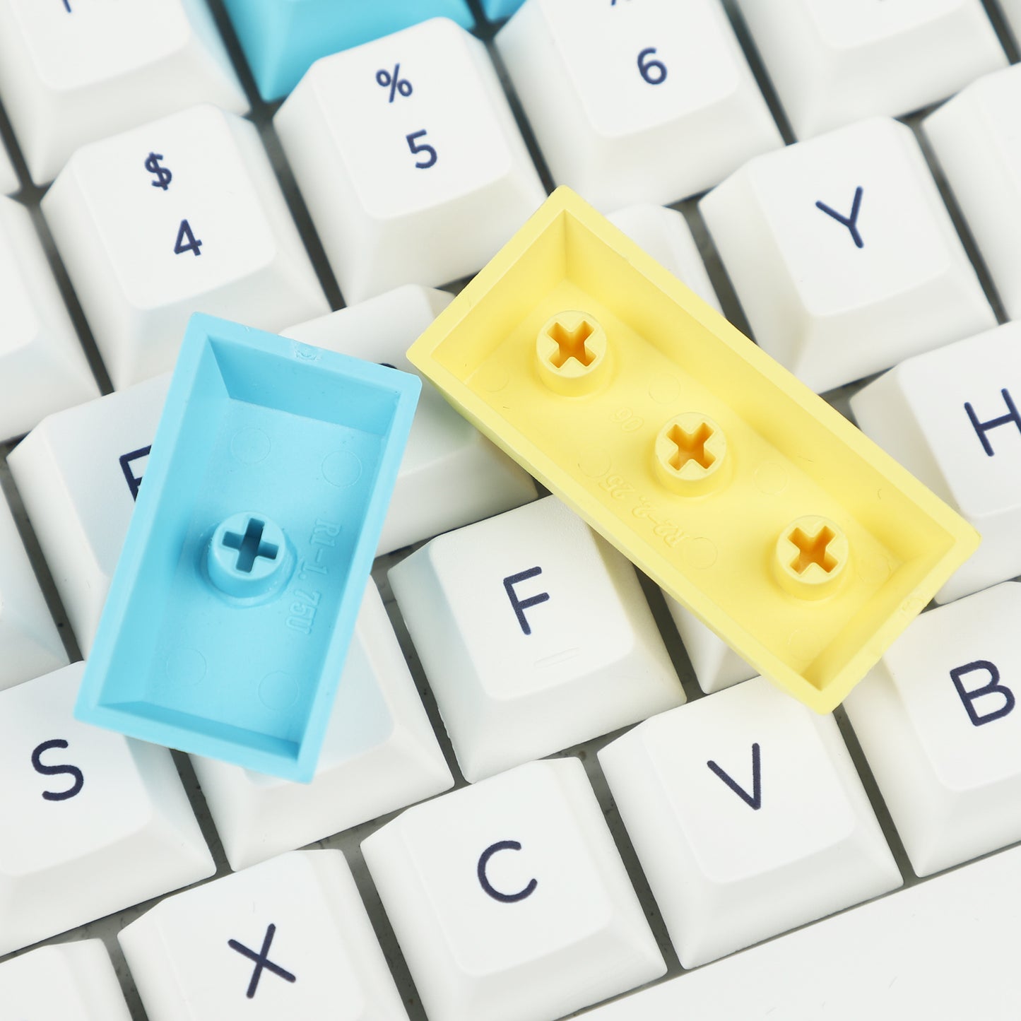 146 Chalk Keycaps(Dye Sub Cherry Profile/96 84 104 87 61 64 68 Using)