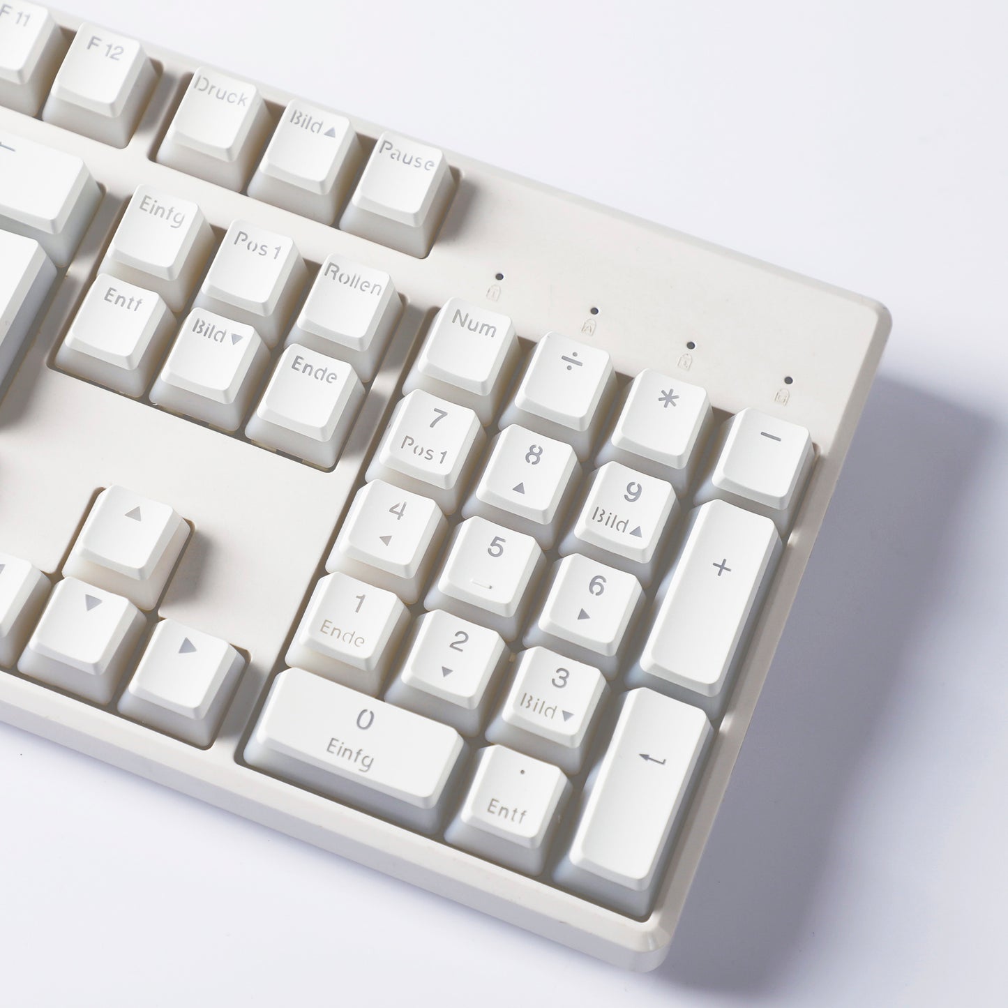 YMDK White Pudding Full Set German ISO QWERTZ Double Shot PBT Shine Through OEM Profile Keycap set For MX Switches Mechanical Keyboard