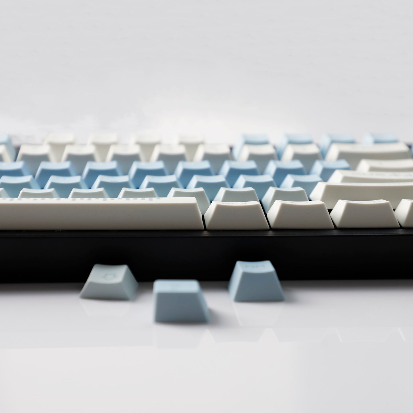 YMDK 143 Snow Future keycaps Little Snowman Cute Minimalist Style Cherry Profile Dye Sub Custom Keycap for 75/87/98/104/108 MX Mechanical Keyboard