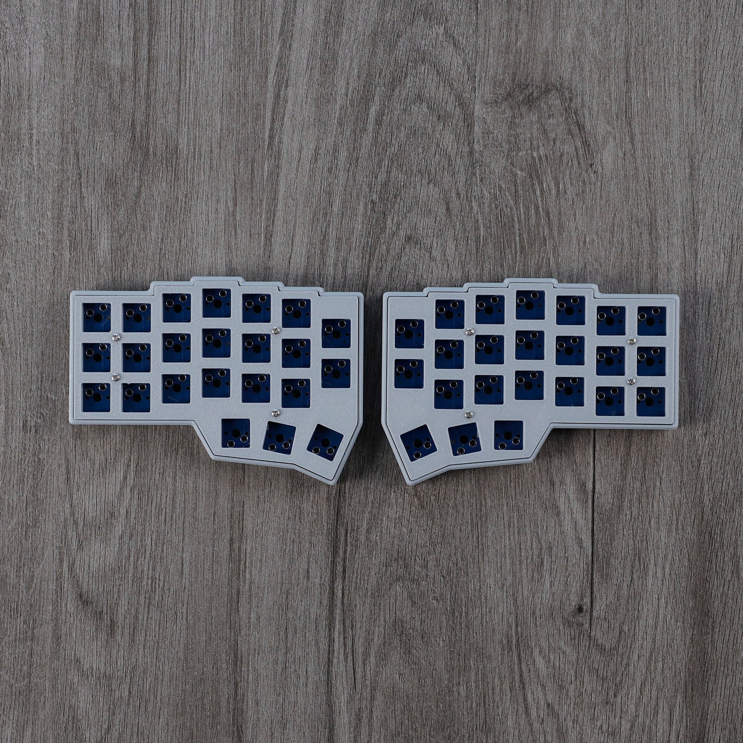 YMDK 2.4Ghz Wireless Split Keyboard Corne V4 46 Keys Ergonomic Hotswappable 40% Layout 3D PLA Vial All Key Programmable Mini Independent Gaming Keyboard Kit