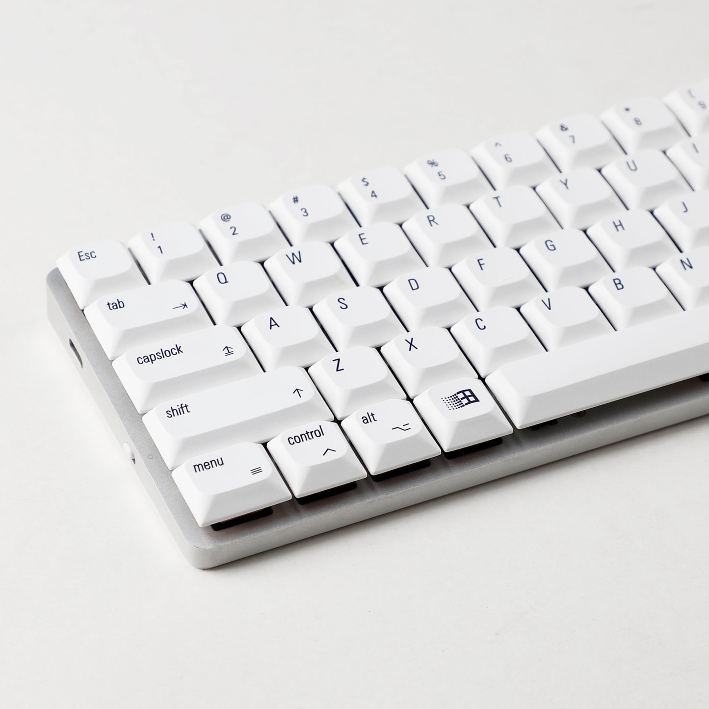 YMDK 127 Ultra-slim Mac Style Mx Low Profile Dye Sub PBT Keycaps For Mx 61 64 68 75 84 87 96 108 Layout Mechanical Keyboard