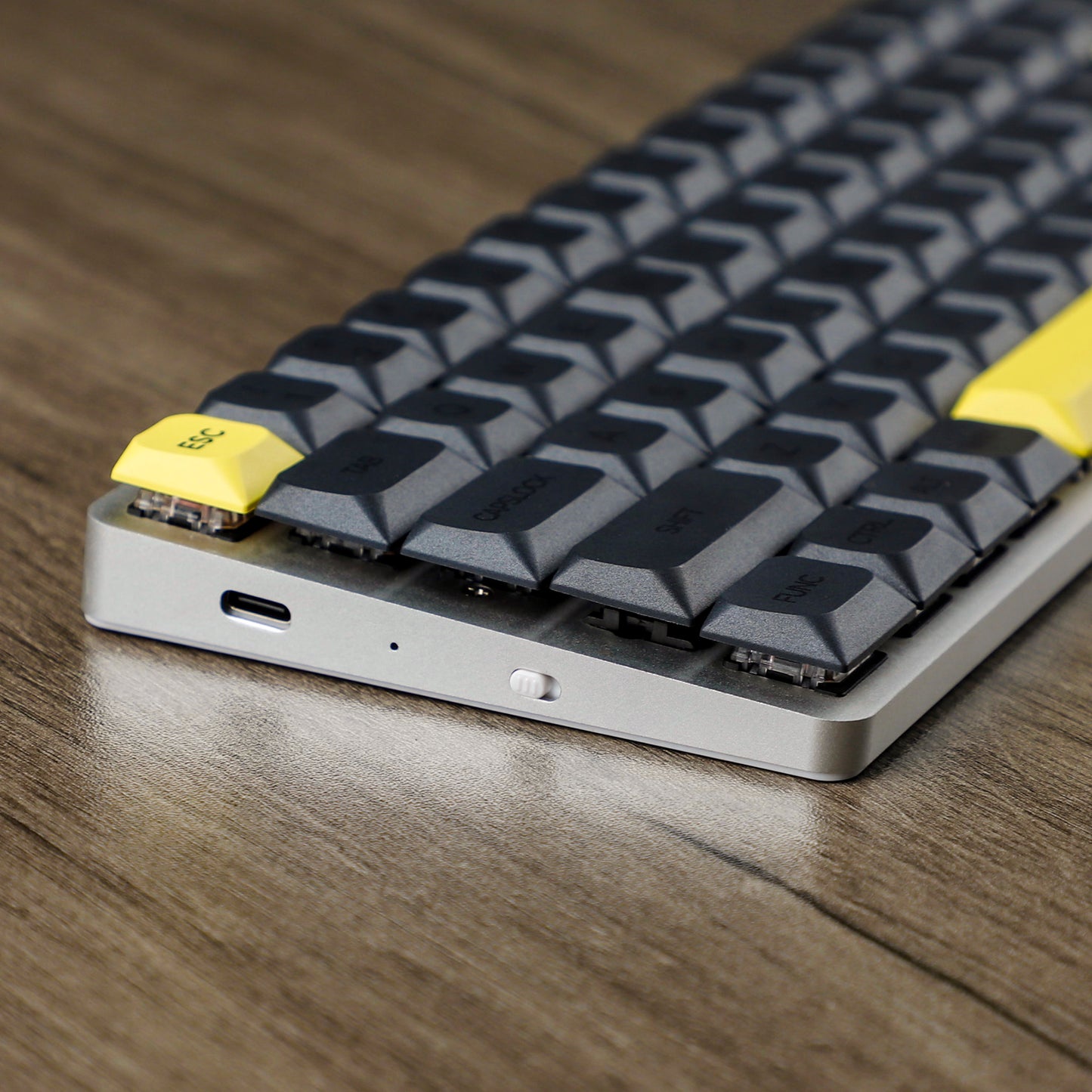 YMDK 135 Ultra-slim Gentleman Mx Low Profile Dye Sub PBT Keycaps For Mx 61 64 68 75 84 87 96 108 Layout Mechanical Keyboard