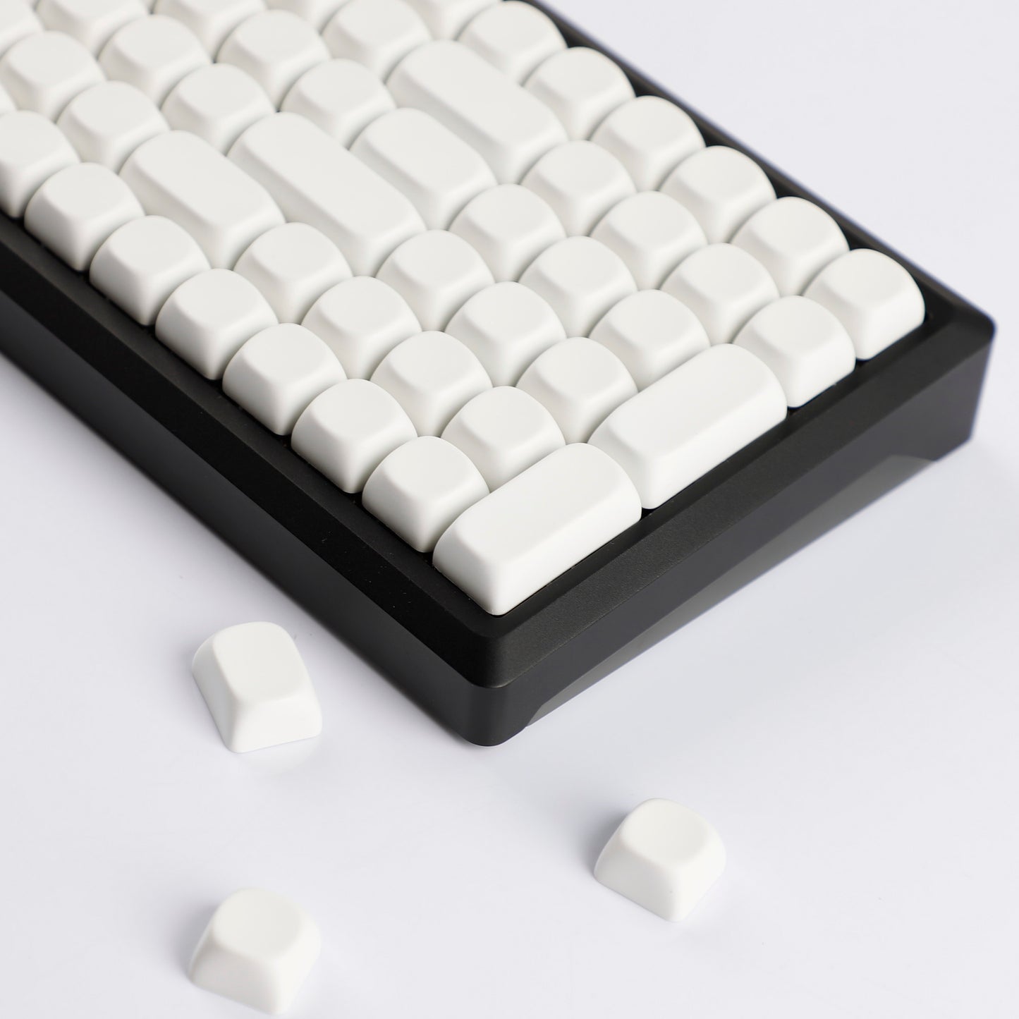 YMDK Pure White MOA Profile Keycap 129 Key Simple Style PBT Dye Sublimation Custom Keycaps for 61/68/84/87/98/104/108 MX Mechanical Keyboard