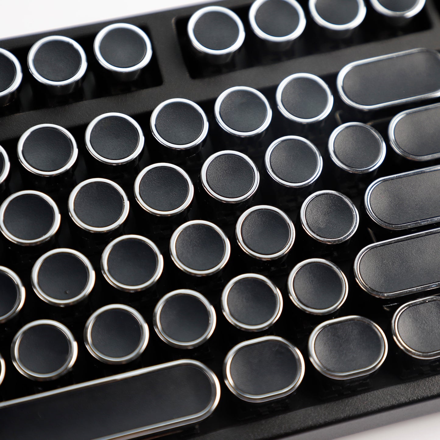 YMDK 104 Retro Electroplating Punk Typewriter Silver Round Blank Keycap for MX Mechanical Keyboard 61 75 87 104 Niu40 ID75 Corne Split46 36