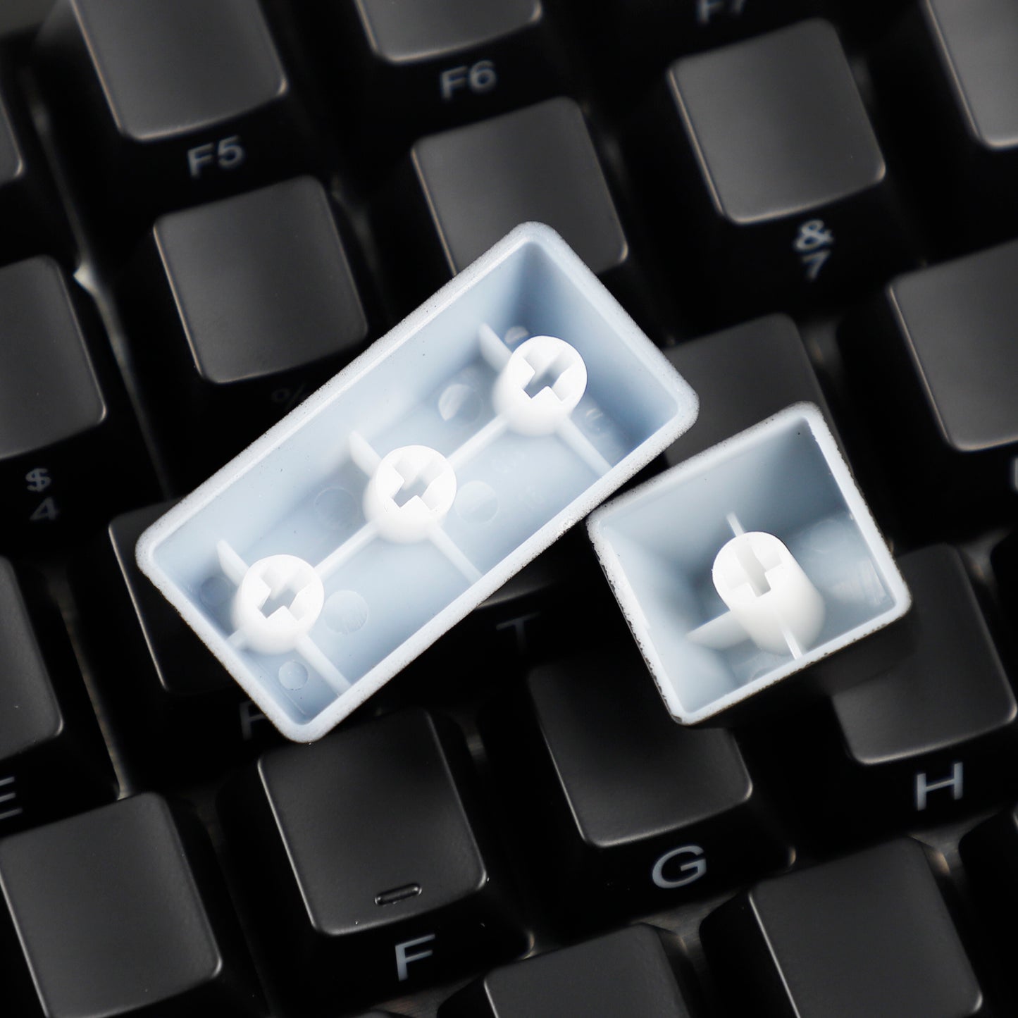 YMDK Black Red Sild-lit 136 Keycaps(ABS UV Coated OEM Profile 1.2mm/108 104 96 87 61 68 NJ80 GMMK84 KBD75 KBD67 XD64 GK64 Using)