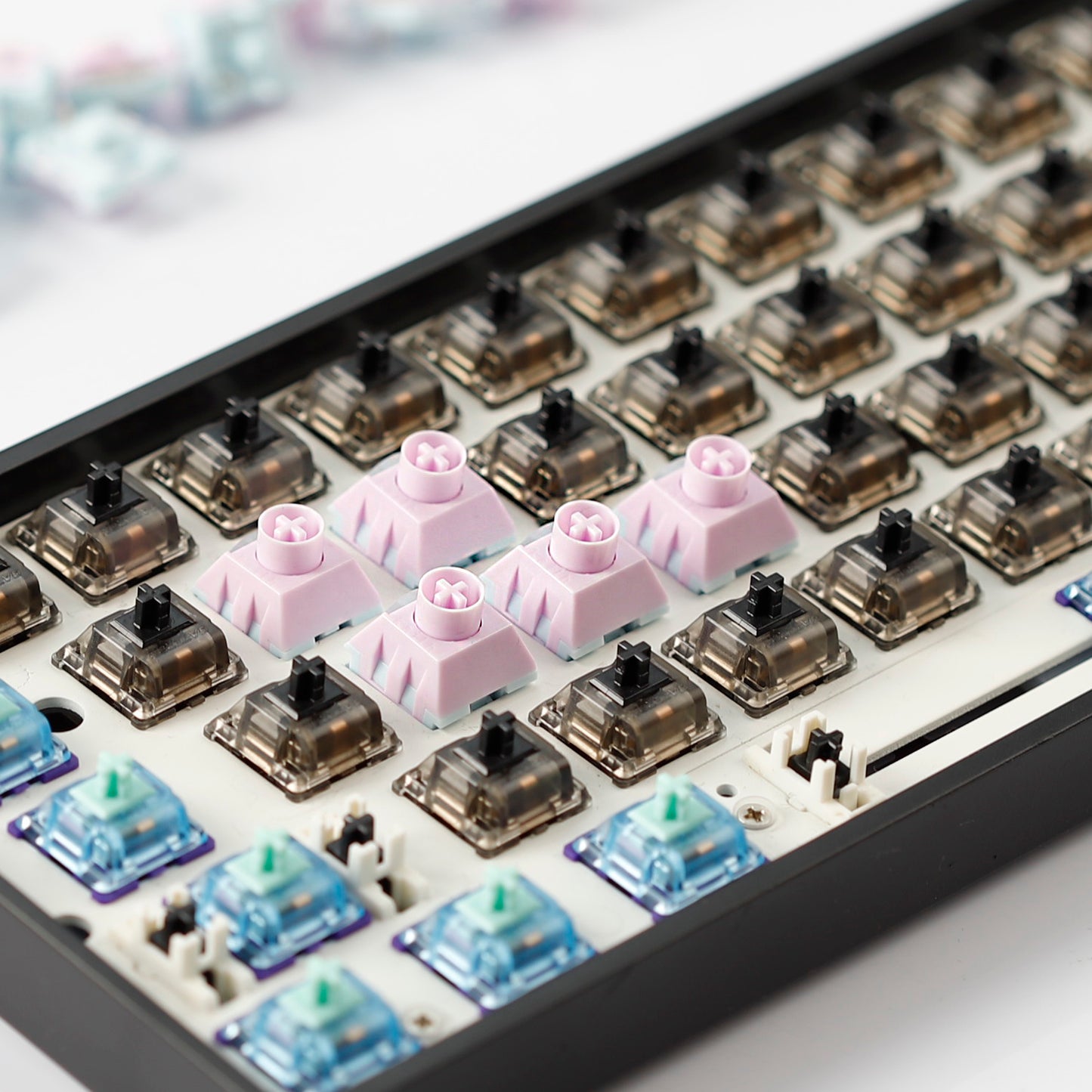 Kailh Box Saker 5-Pin Linear MX Mechanical Switches Ultra-Short Travel Lightning-Quick Trigger Perfect for High-Performance Gaming Keyboards