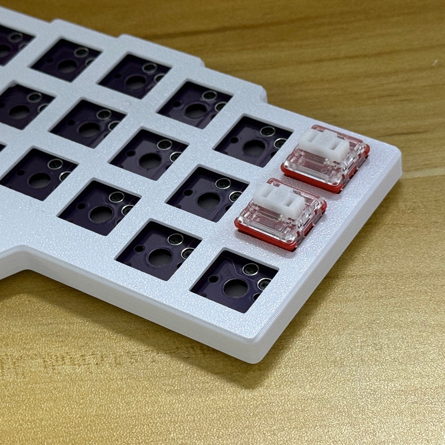 YMDK Low Profile Wired Split Chocolate Keyboard Corne V4.1 Ergonomic 46 Keys Hotswappable 40% Layout 3D Print case RGB Vial Keyboard Kit(Included Switch)