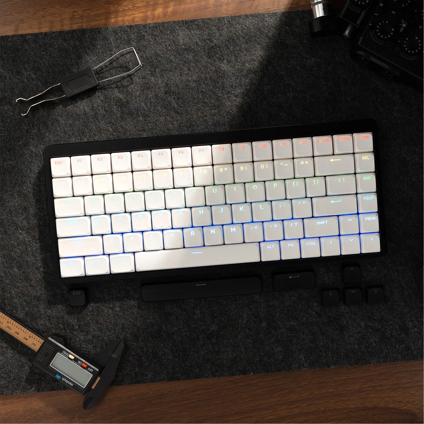 YMDK Ultra-slim Low Profile Keycaps 127 Keys Dye-Sub JWA Profile Backlit Shine Through Keycap for nuphy keychron 61/68/87/98/104/108 MX Ultra-Slim Keyboard