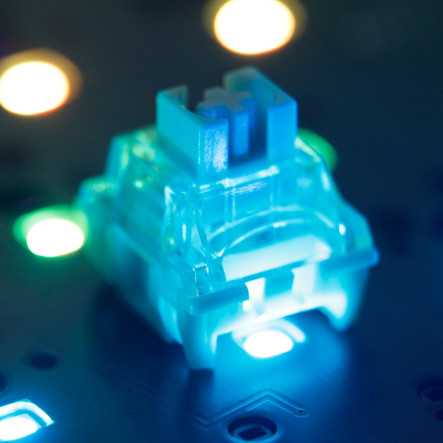 TTC BLUISH WHITE(SMD 3 Pin 42g Tactile Switches)