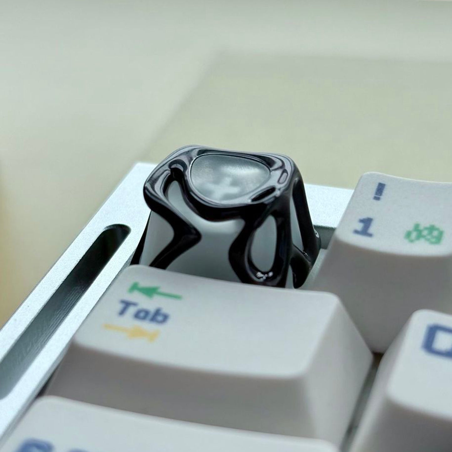 YMDK Organic Hollow Artisan Keycap, Twisted Fluid Shape ABS Electroplated Custom Key Cap for Mechanical Keyboard