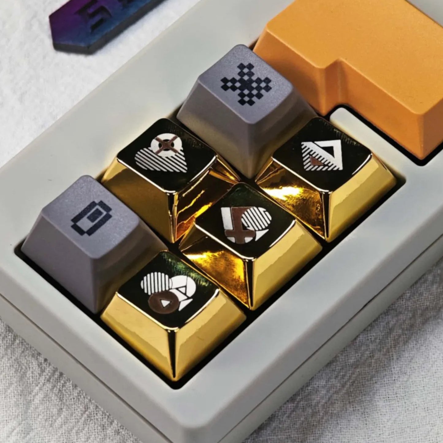 YMDK Metal Gold Playing Card Themed Cool Poker Unique Arrow Keys Enter 2.25u Personalized Cherry Keycaps for MX Mechanical Keyboards