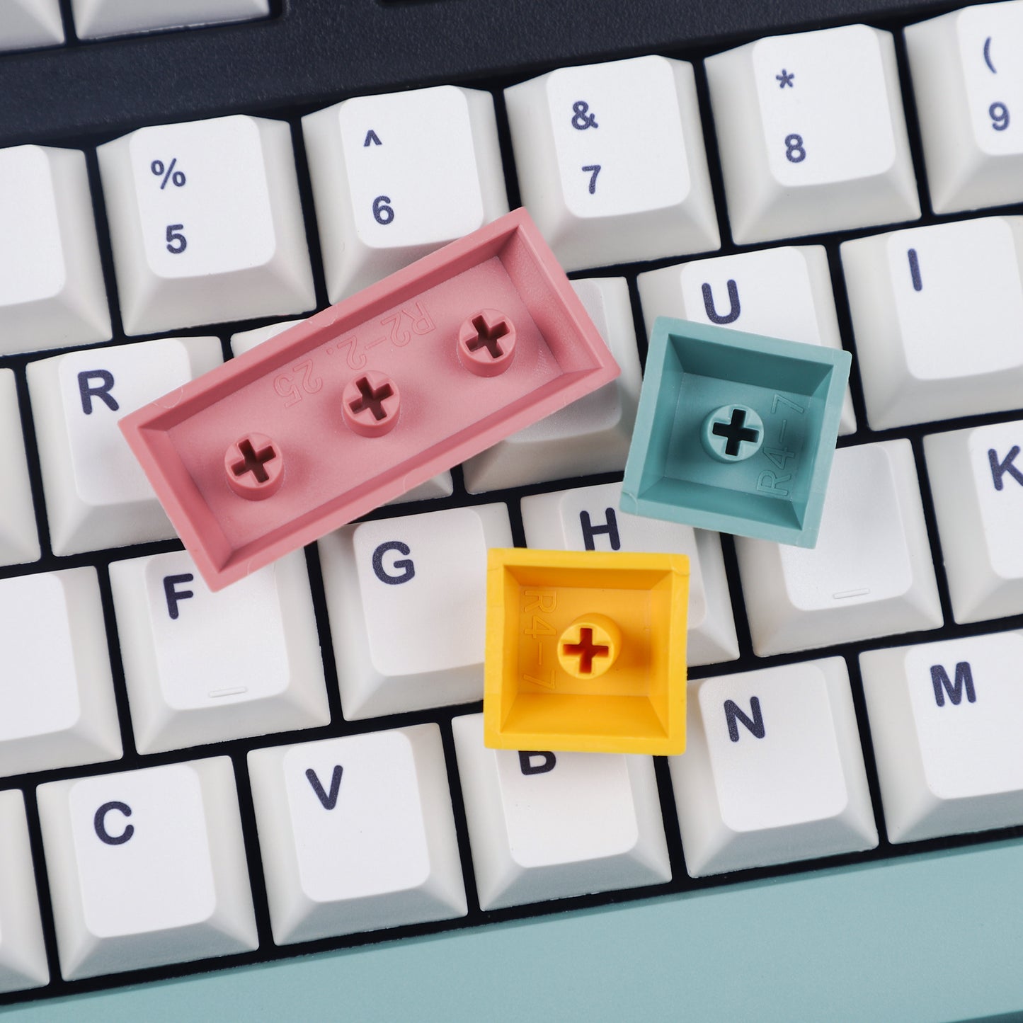 YMDK 9009 134 Keys Keycaps(Dye Sub Cherry Profile/104 TKL 61 84 96 Using)