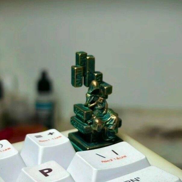 YMDK Yuanshen Statue Personality Keycap Three-dimensional Cool God Statue Sanxingdui Keycap for MX Mechanical Keyboard