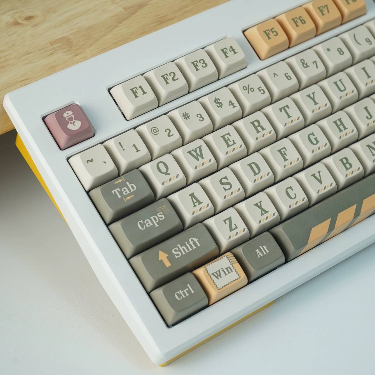 YMDK Postman Theme Keycaps Full Set 127 Keys XDA Profile PBT Dye Sub K