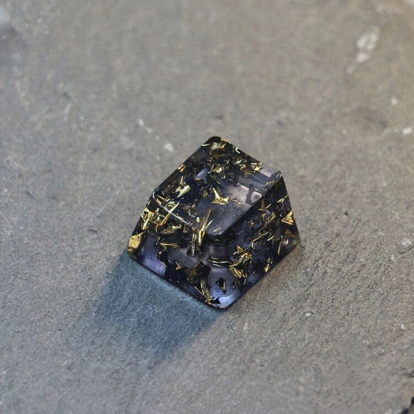 YMDK Black Gold Personalized Keycaps Light Transmitting Handmade Keycaps Resin SA Profile OEM Profile for Mechanical Keyboards