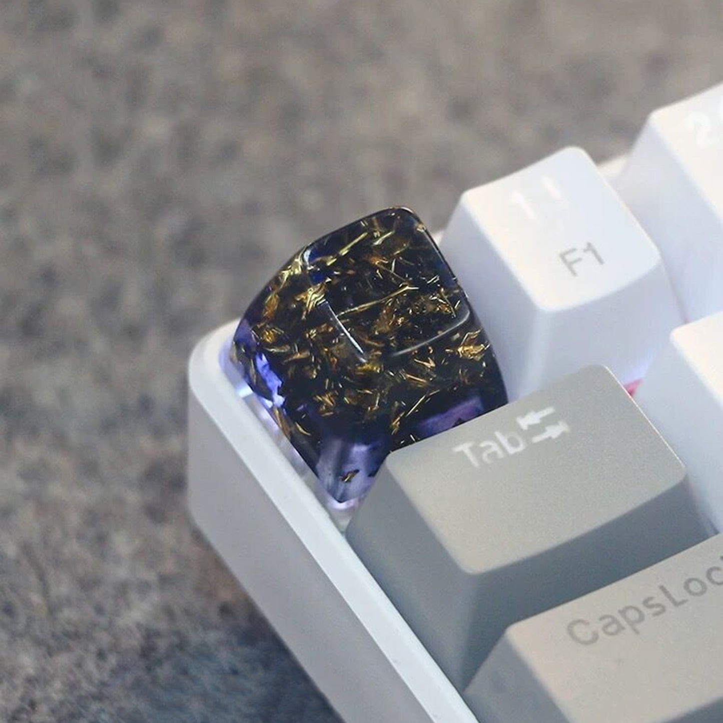 YMDK Black Gold Personalized Keycaps Light Transmitting Handmade Keycaps Resin SA Profile OEM Profile for Mechanical Keyboards