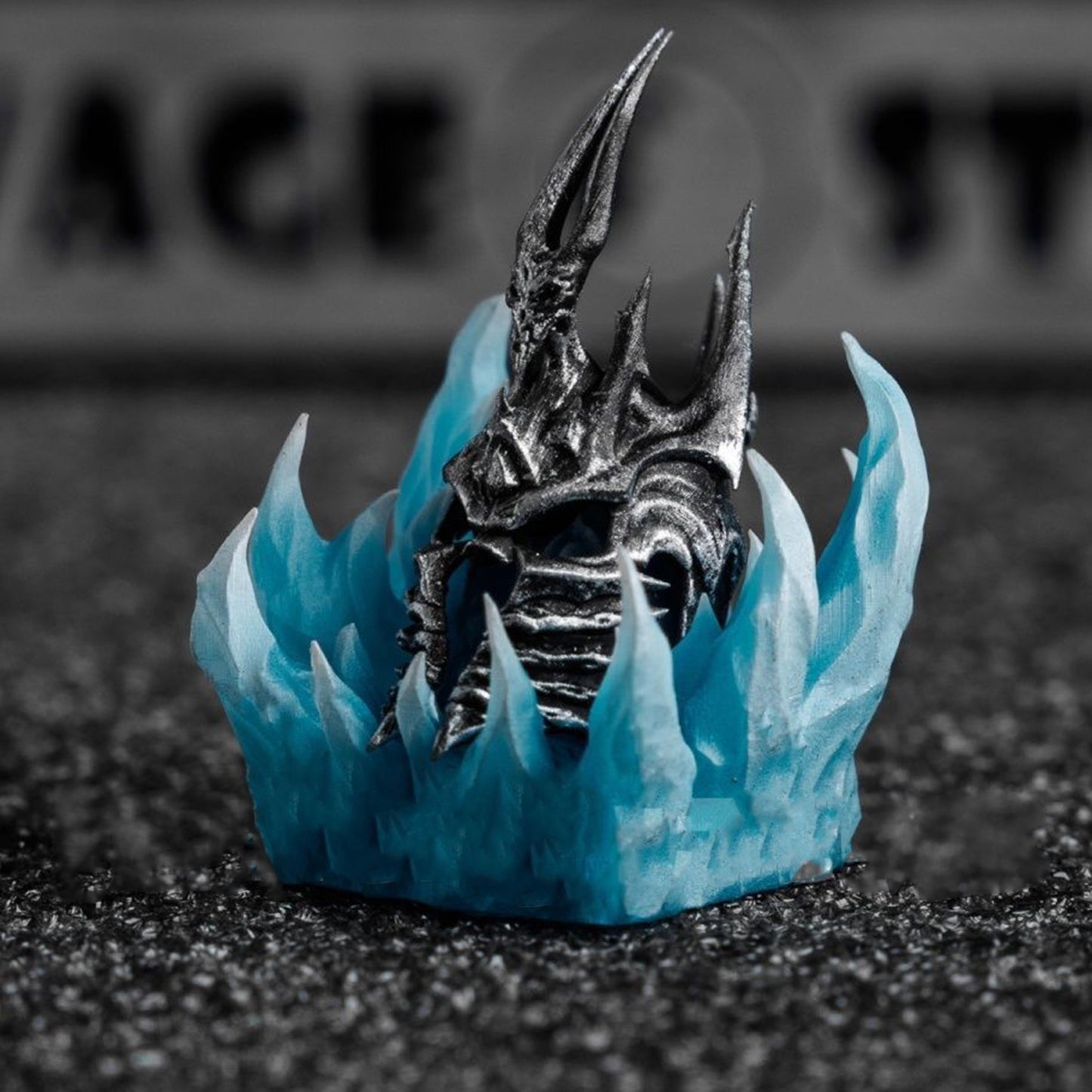 YMDK World of Warcraft Personalized Keycaps Translucent Lich King Helmet Creative Cool for MX Mechanical Keyboard