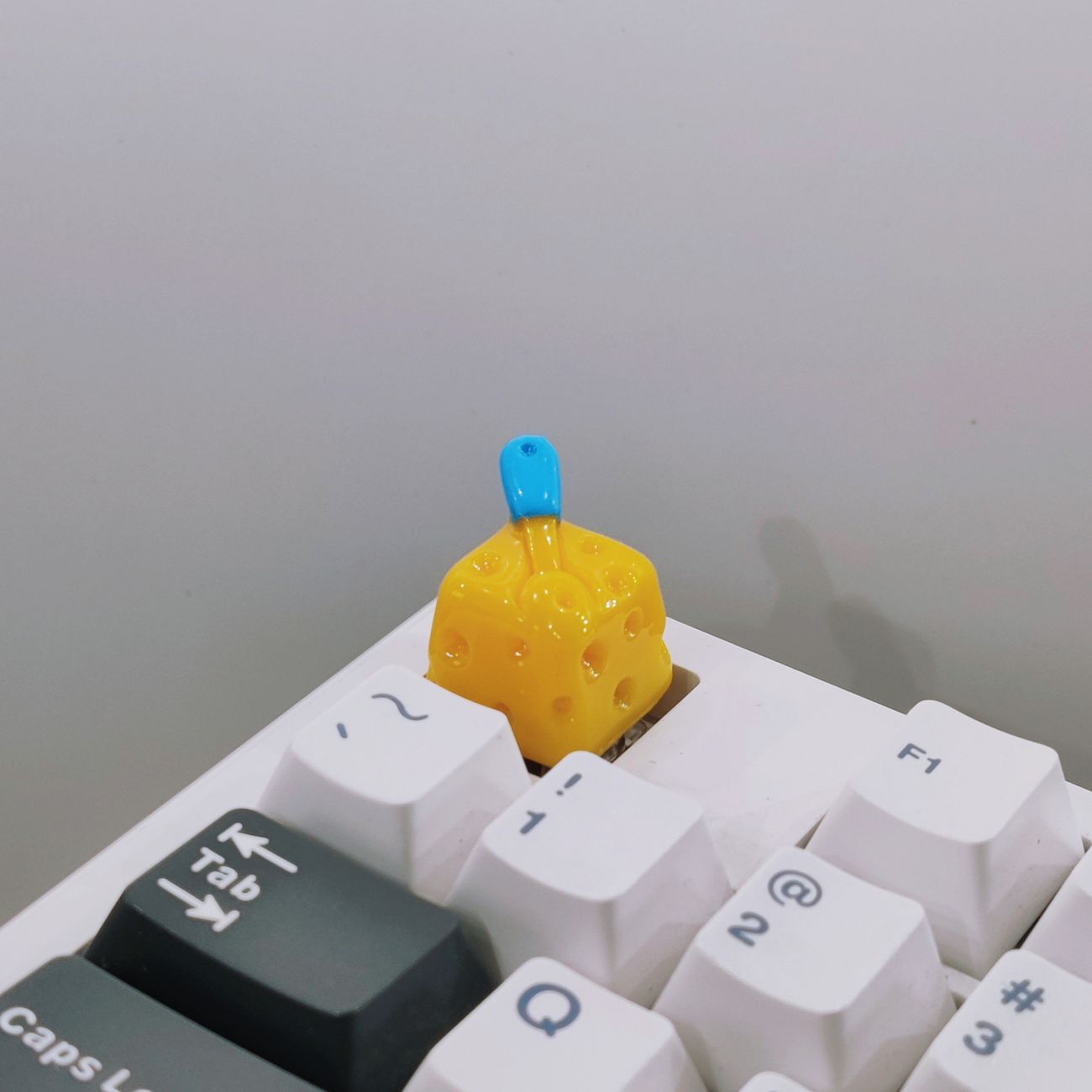 YMDK Three-dimensional Cheese Cake Personalized Keycaps Cute Interesting Handmade Resin Keycap for MX Mechanical Keyboard