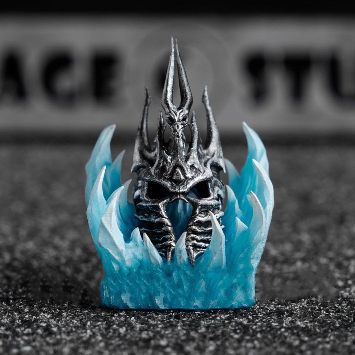 YMDK World of Warcraft Personalized Keycaps Translucent Lich King Helmet Creative Cool for MX Mechanical Keyboard