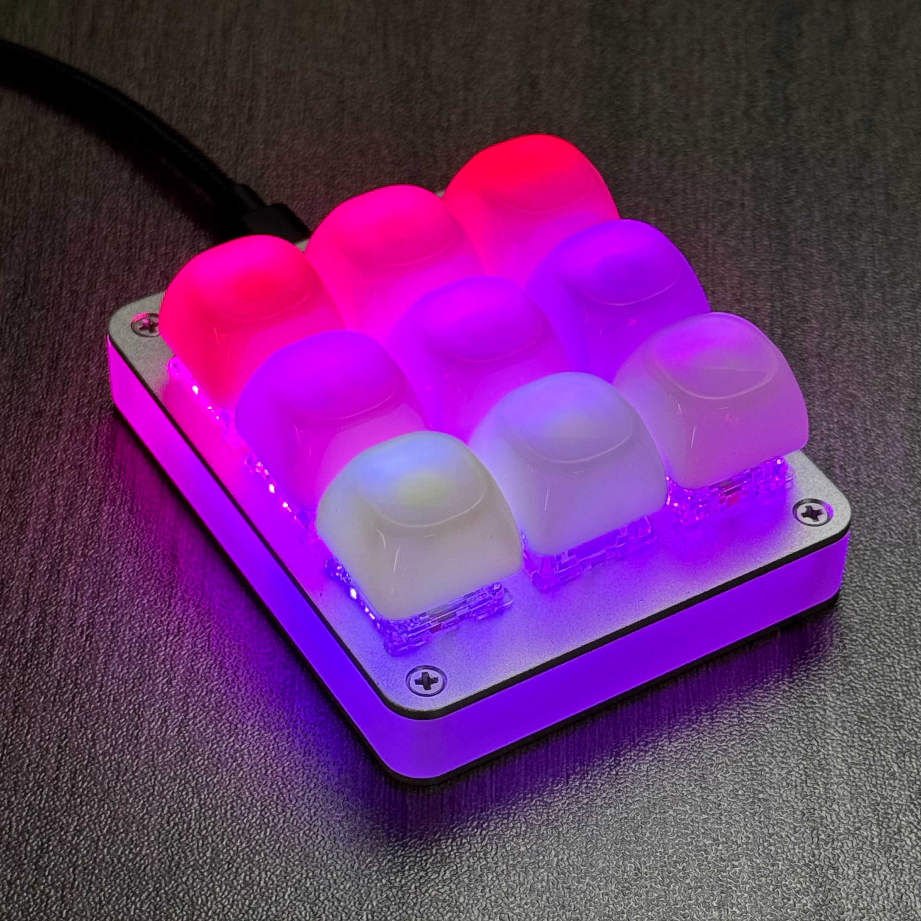 きみ YMD-9 Aluminum And Acrylic Numpad (QMK VIA RGB Hotswap Supported
