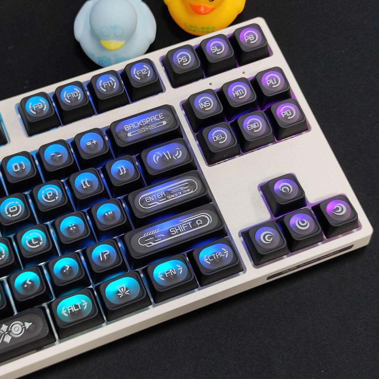 YMDK 136 Keys Cat's Eye Stone White and Purple Double Spelling Keycaps Translucent Cherry Profile for 61/68/87/98/104/108 MX Mechanical Keyboard