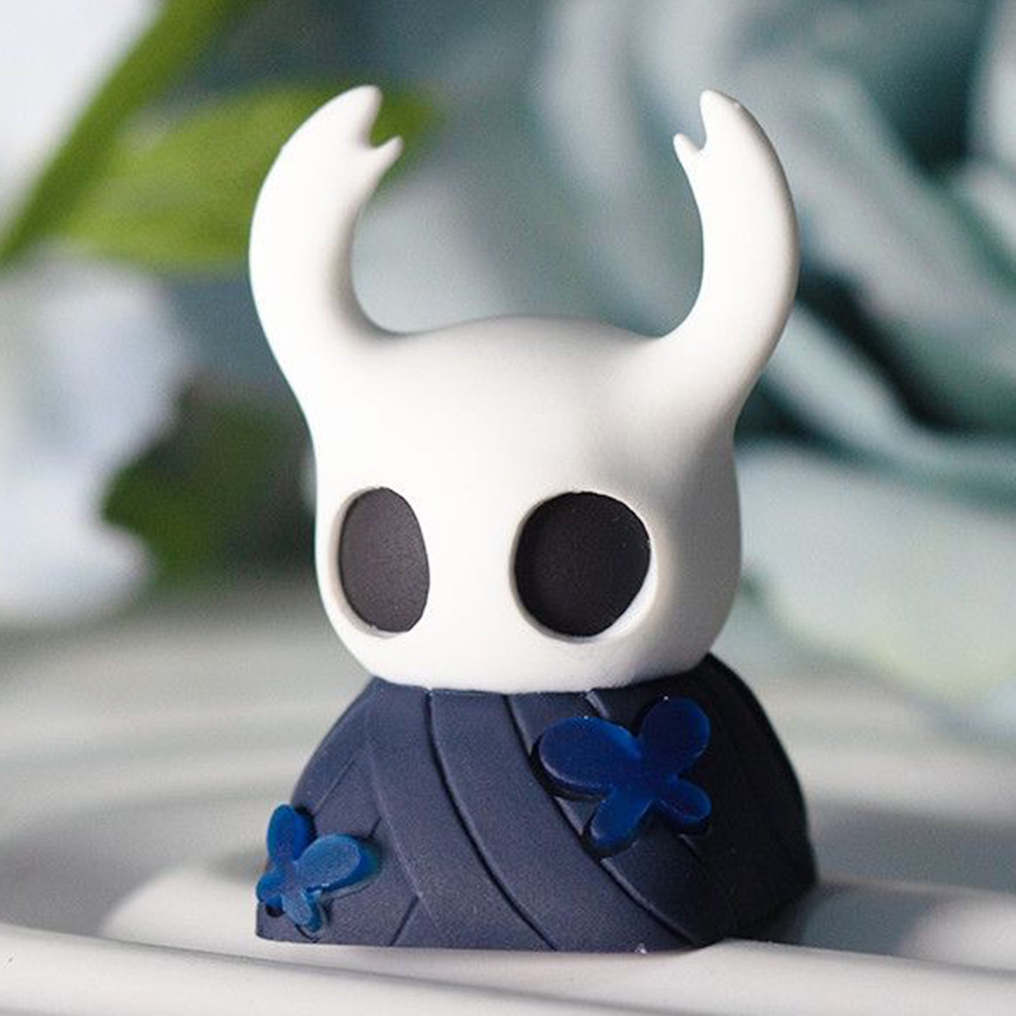 YMDK Blue Knight Wasp Girl Personalized Keycaps Cool Creative Resin Shine Through Custom Keycap for MX Mechanical Keyboards