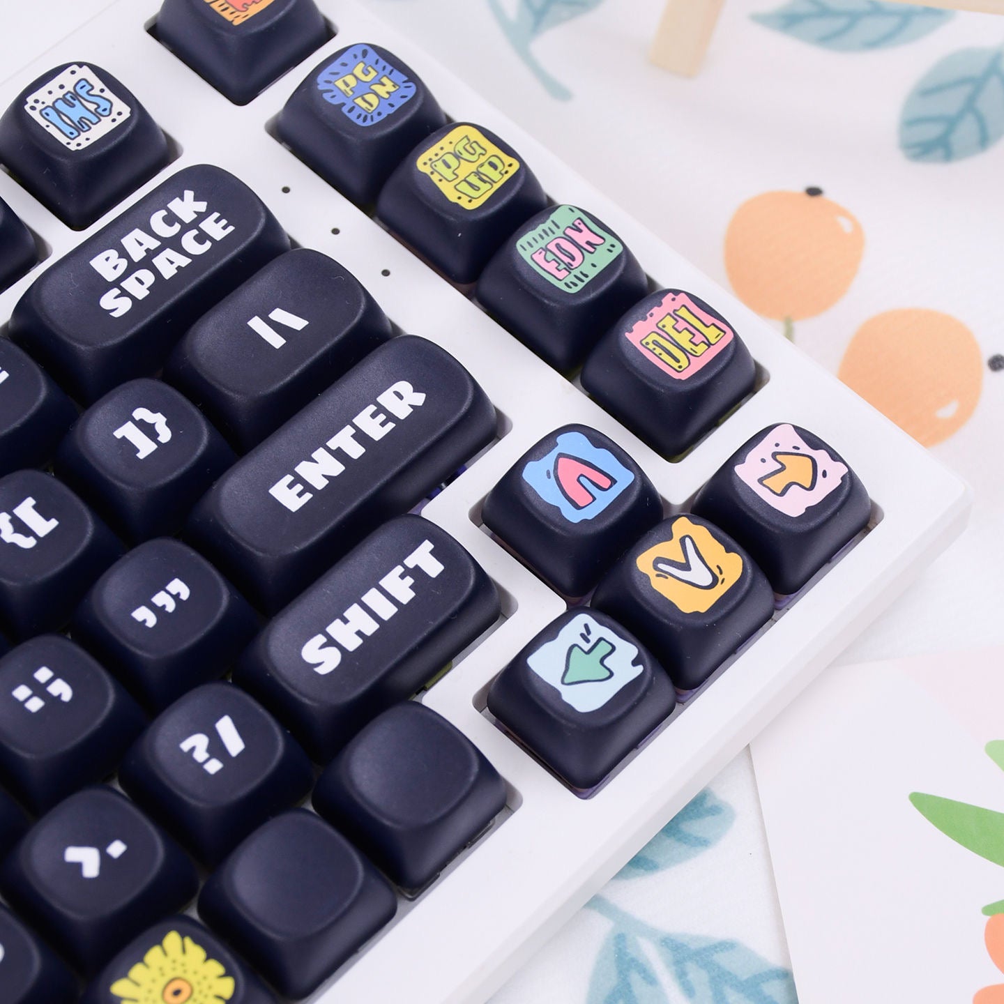 YMDK Graffiti Theme 130 keys Keycaps PBT MOA Profile Dye Sub Custom Keycap for 65/75/87/98/100/104 MX Mechanical Keyboard